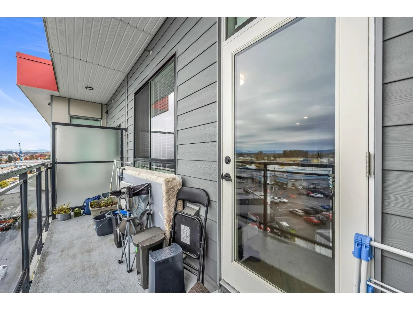 616 20061 FRASER HWY