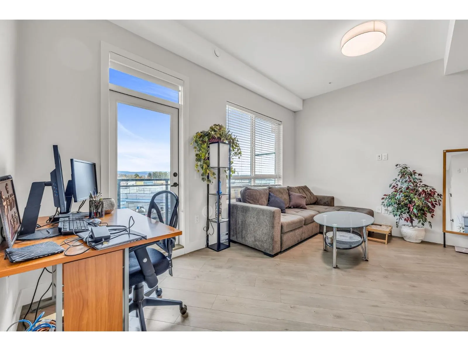 616 20061 FRASER HWY