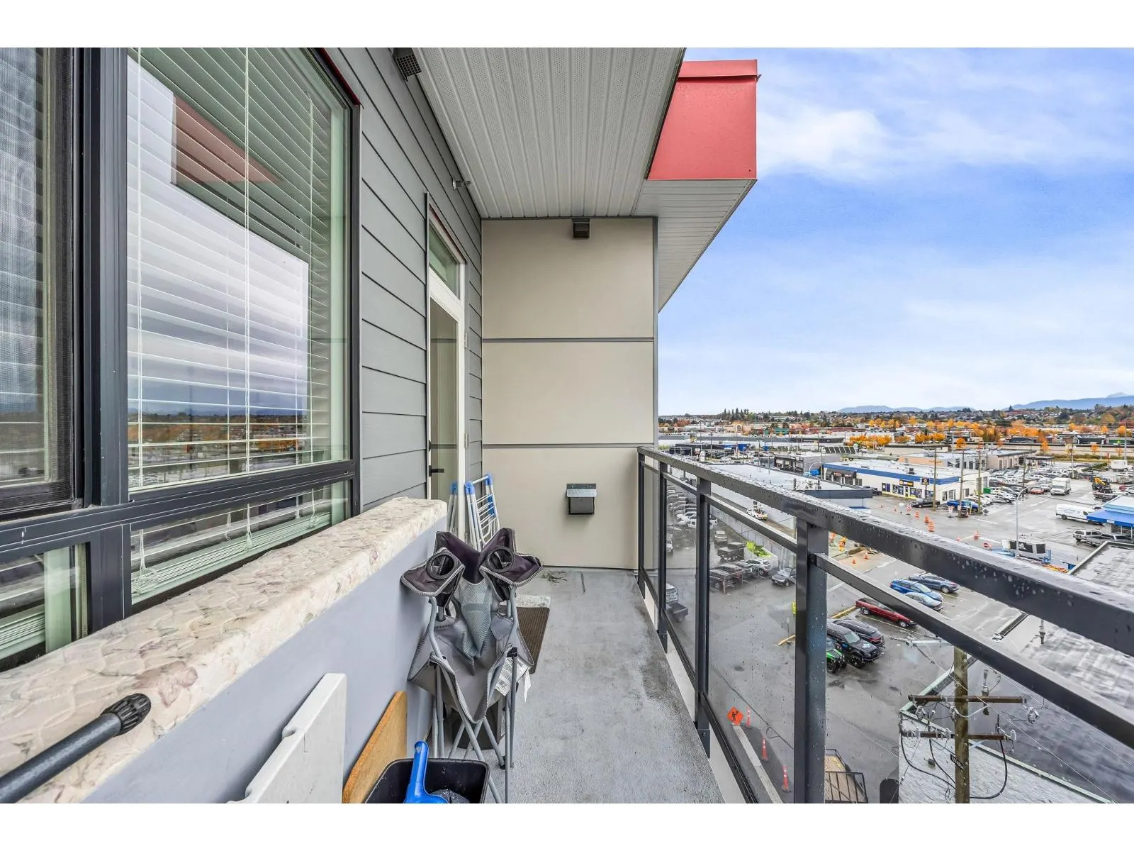 616 20061 FRASER HWY