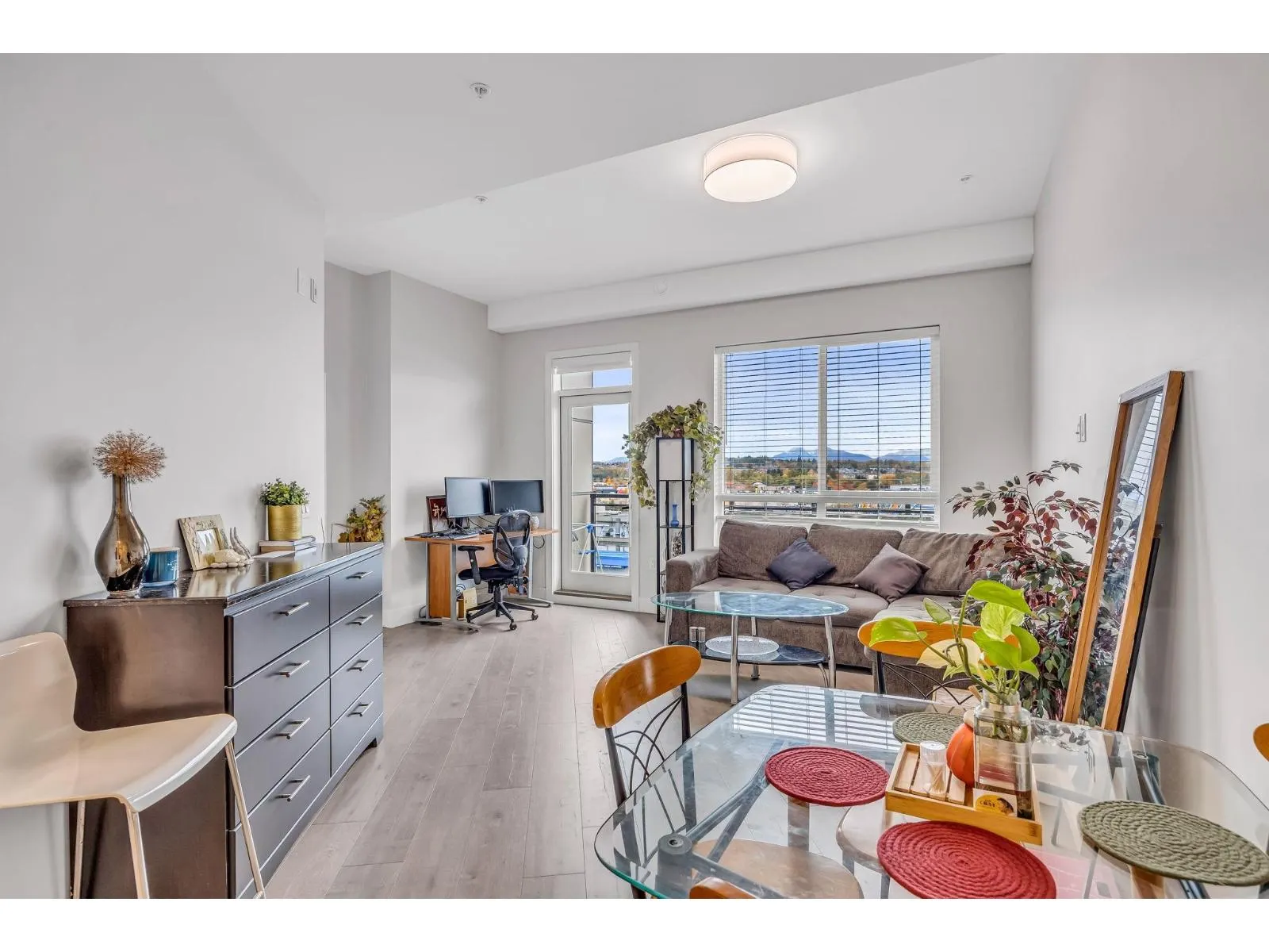 616 20061 FRASER HWY