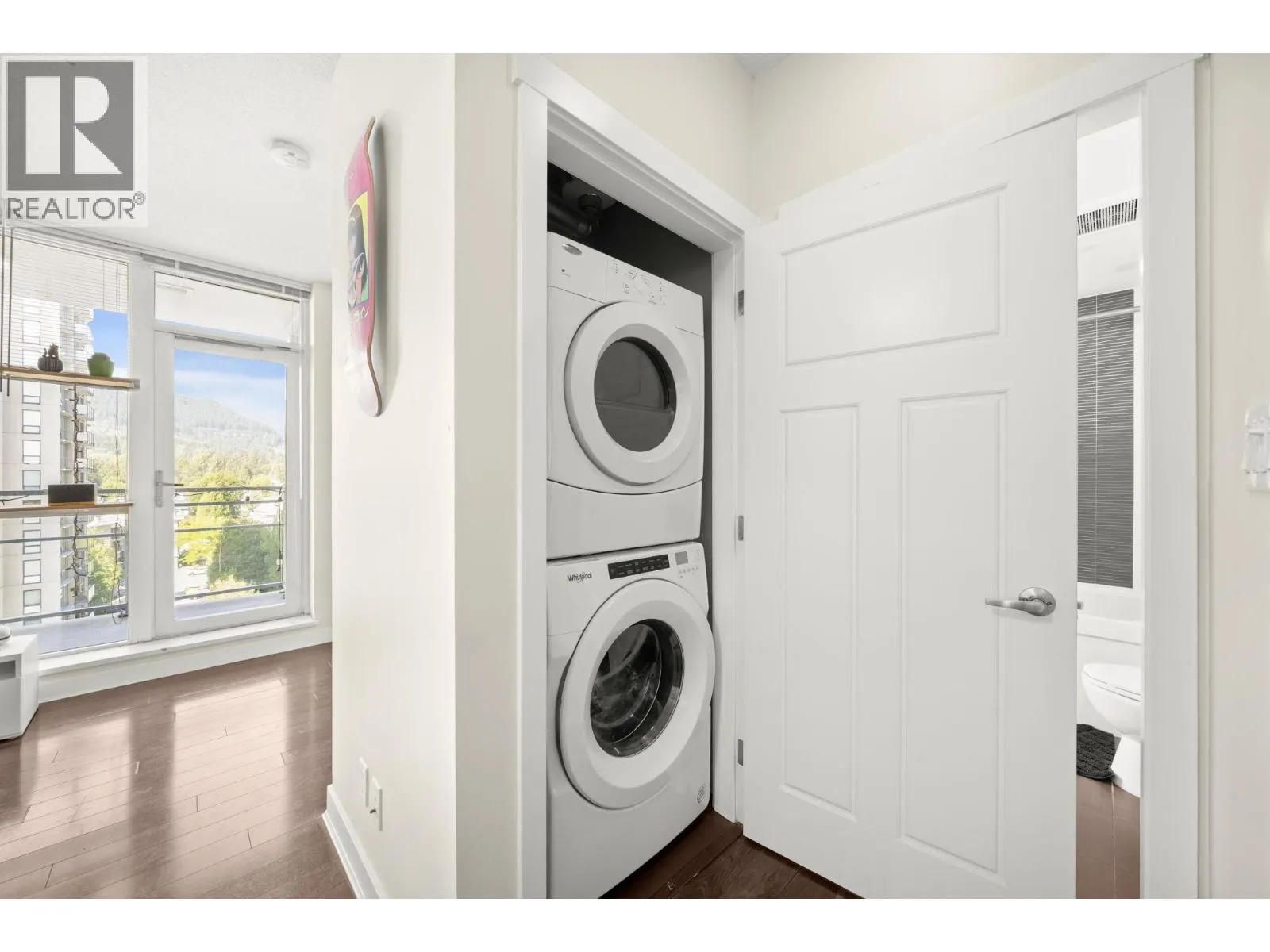 1004 2968 GLEN DRIVE