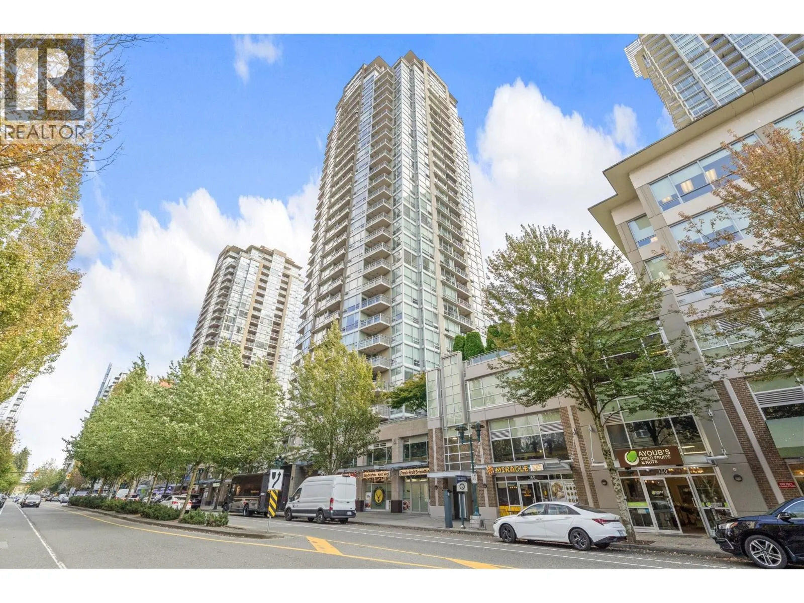 1004 2968 GLEN DRIVE