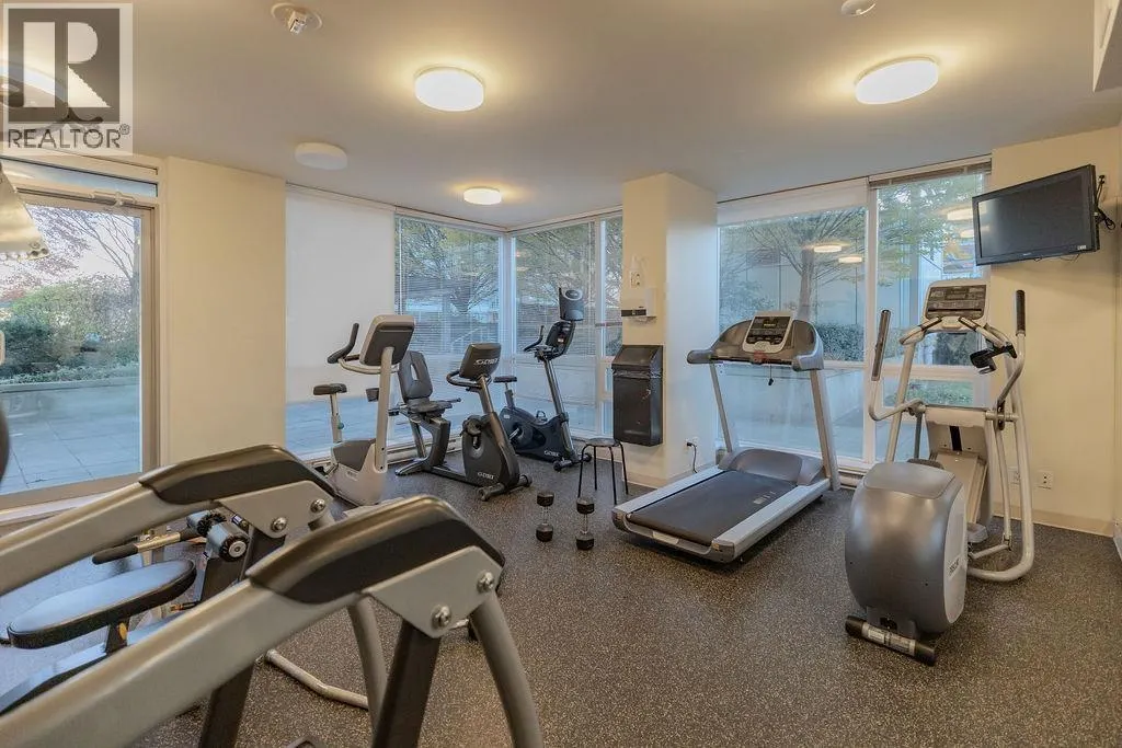 1004 2968 GLEN DRIVE