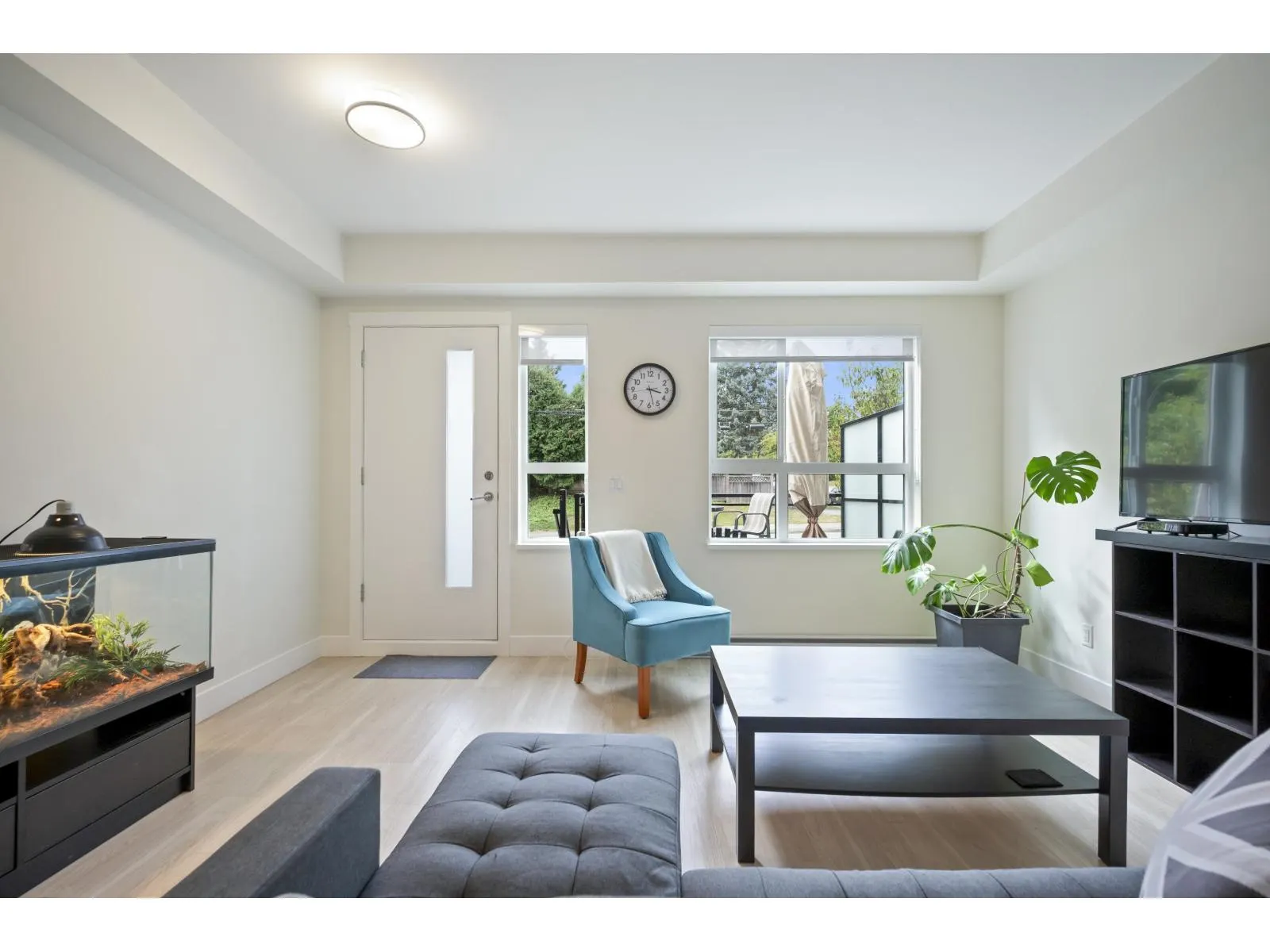 207 6950 NICHOLSON ROAD