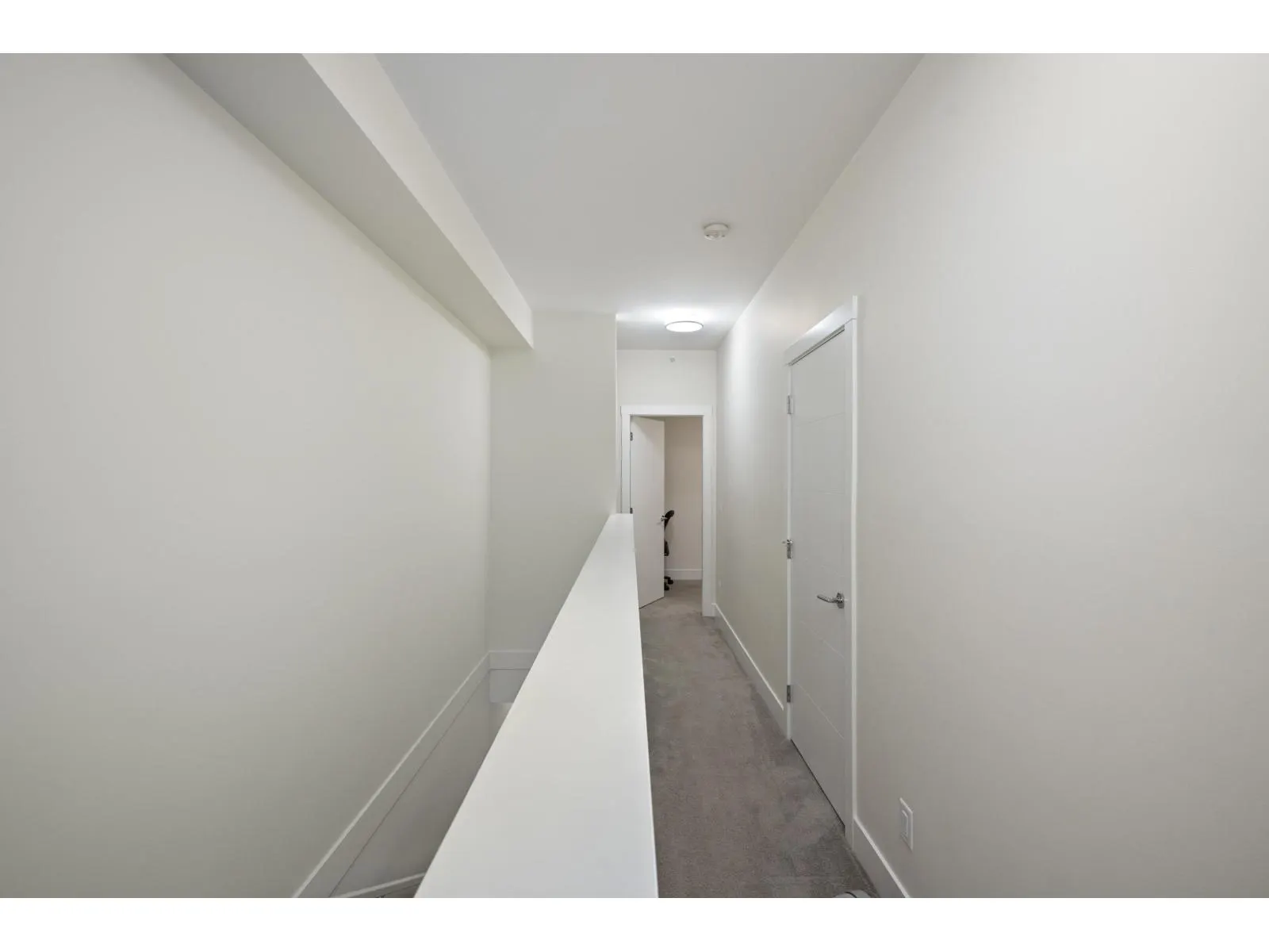 207 6950 NICHOLSON ROAD