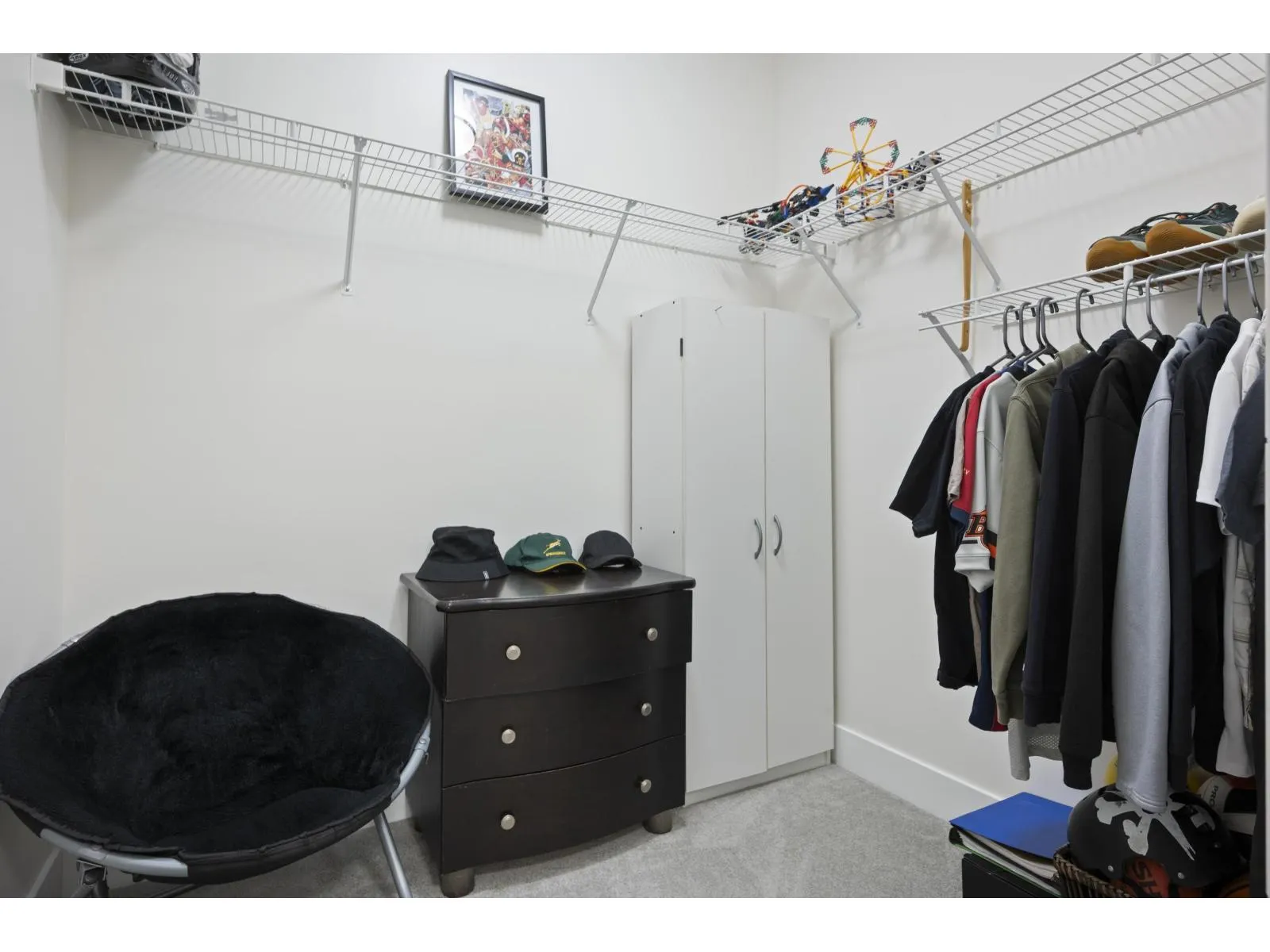 207 6950 NICHOLSON ROAD