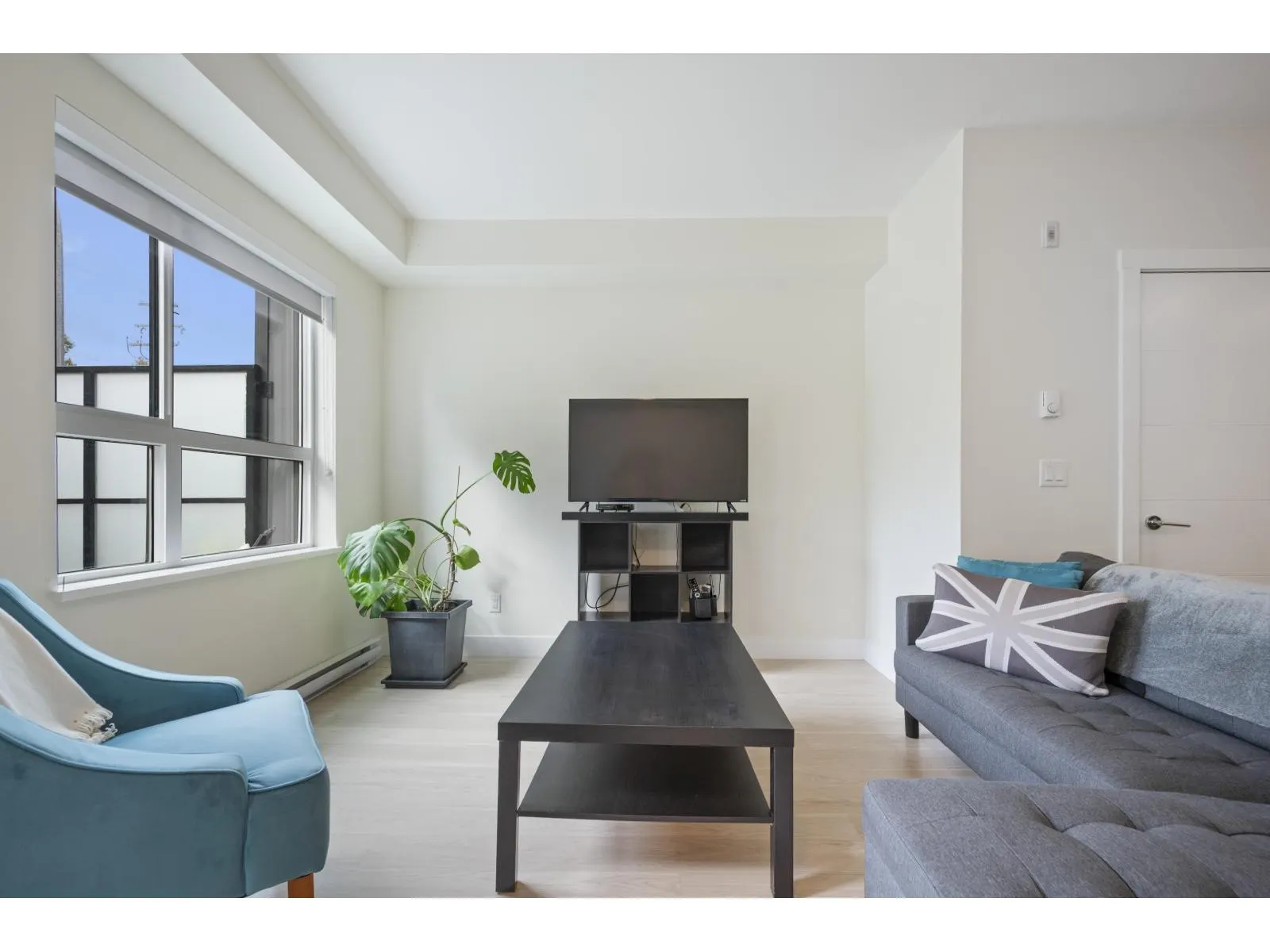 207 6950 NICHOLSON ROAD