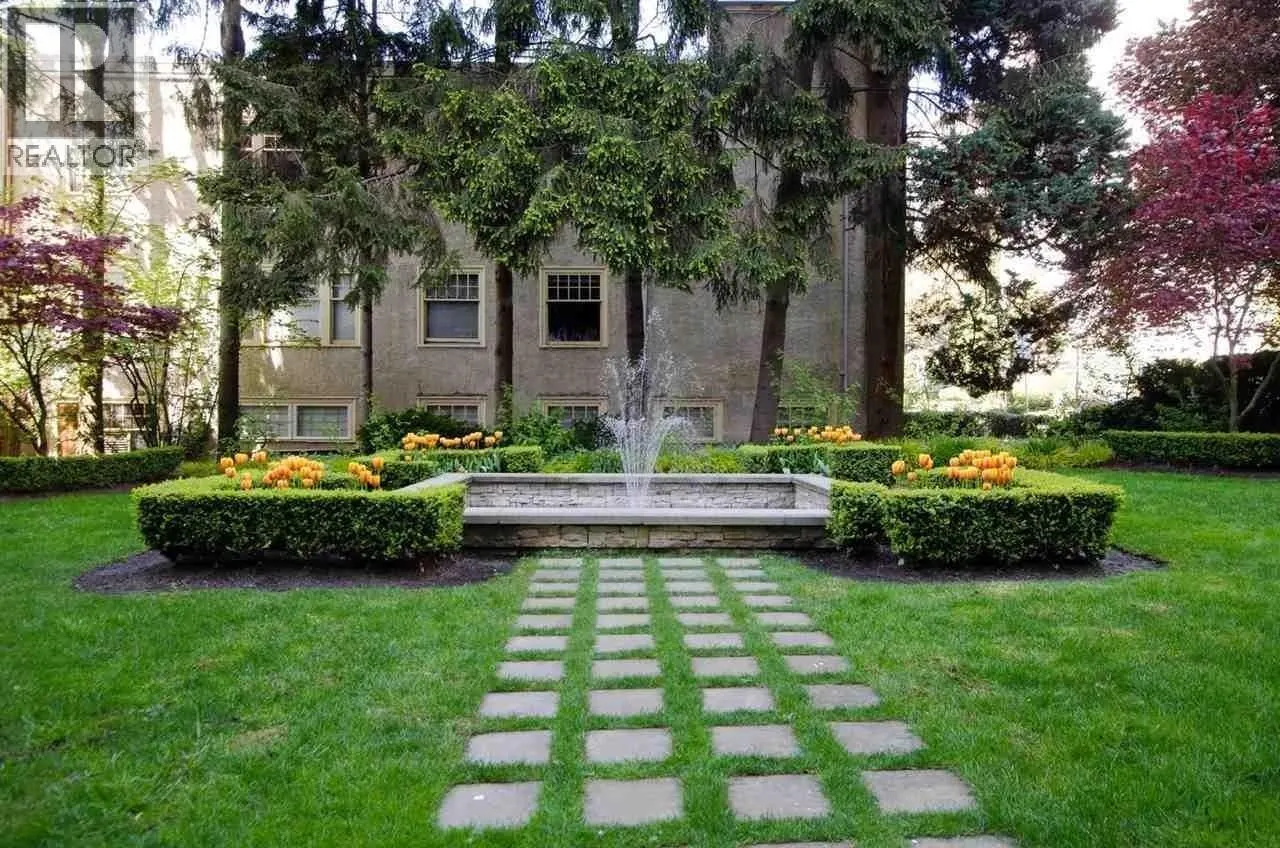 1908 1850 COMOX STREET