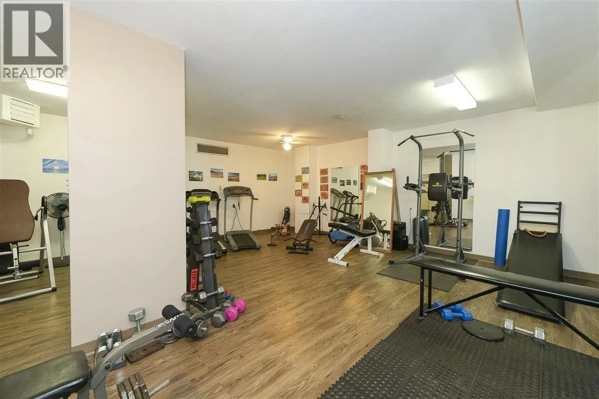 1908 1850 COMOX STREET