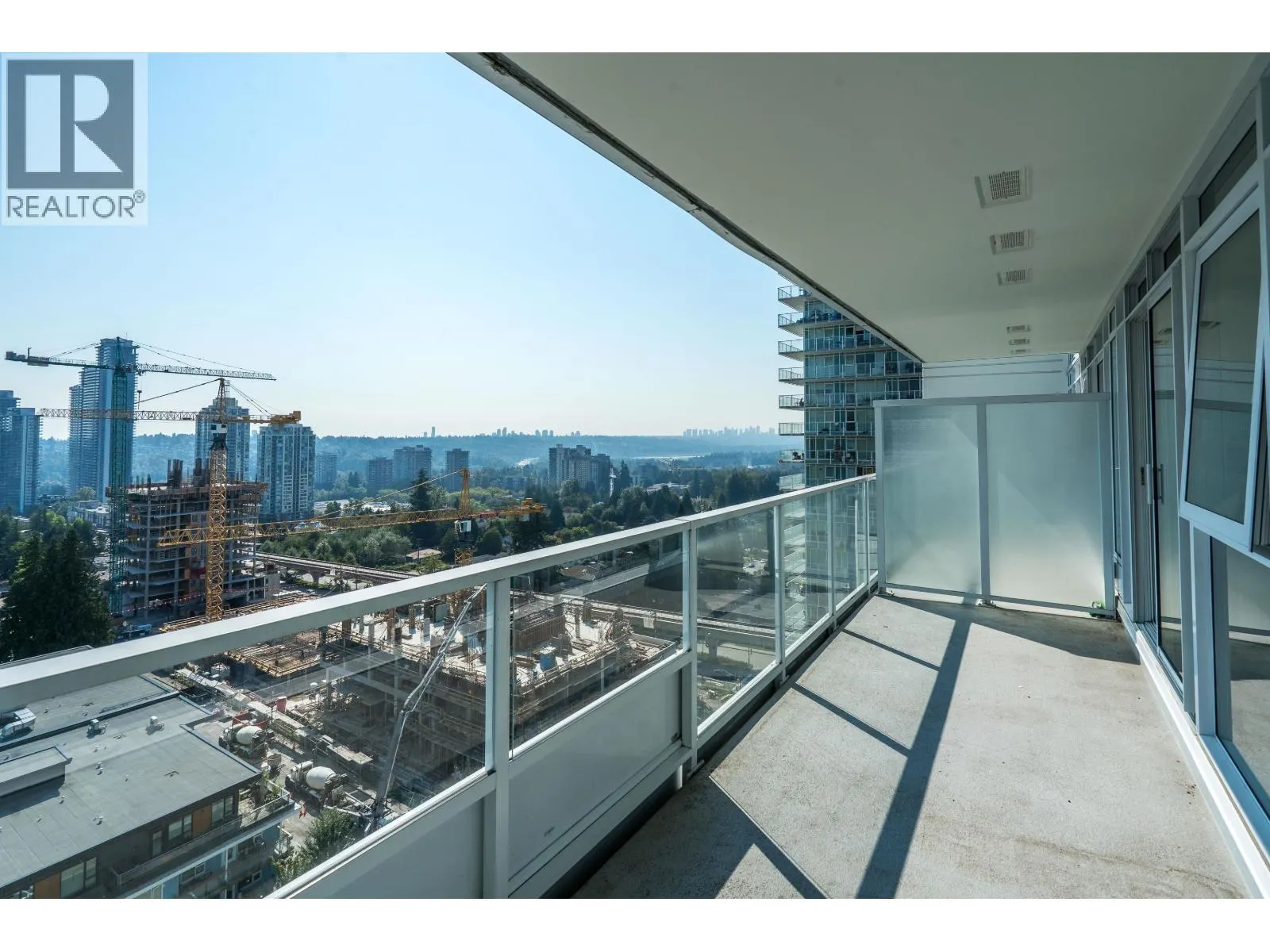 1405 657 WHITING WAY