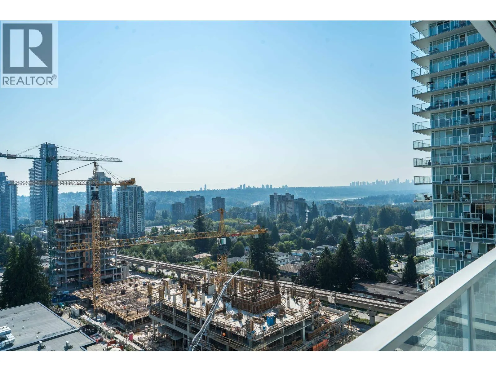 1405 657 WHITING WAY