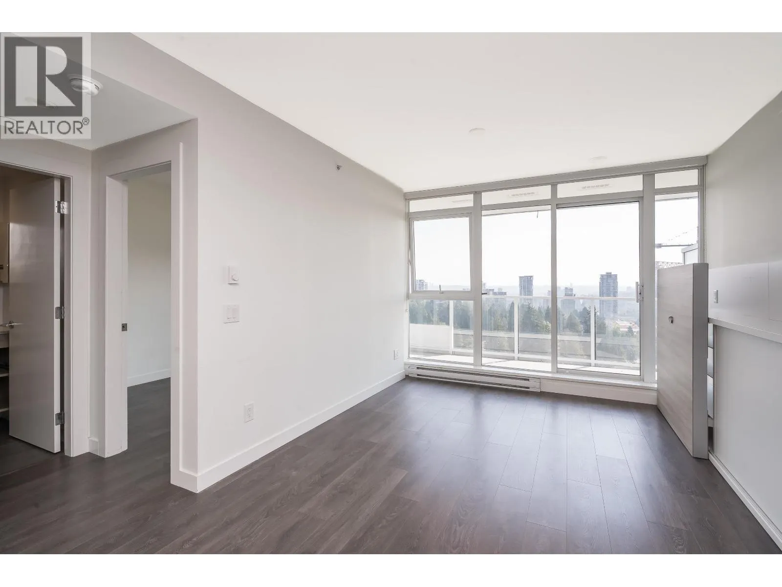 1405 657 WHITING WAY