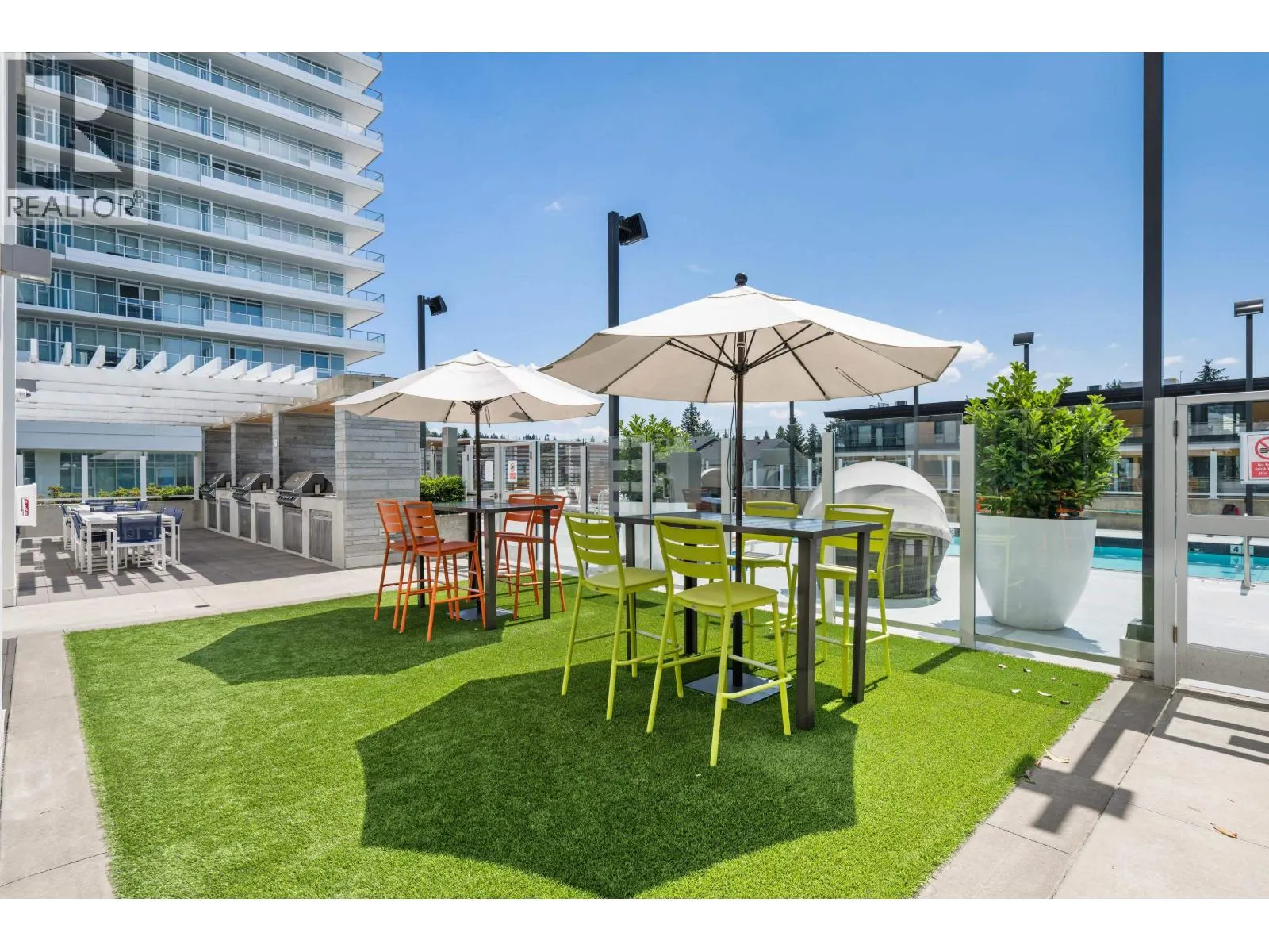 1405 657 WHITING WAY