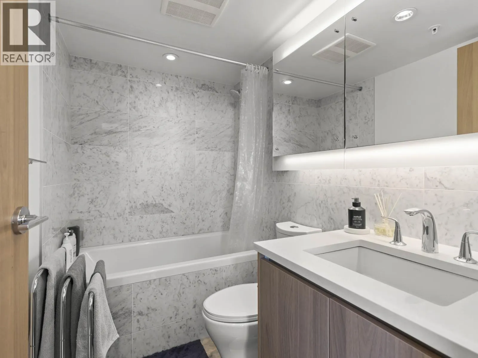 1707 3233 KETCHESON ROAD