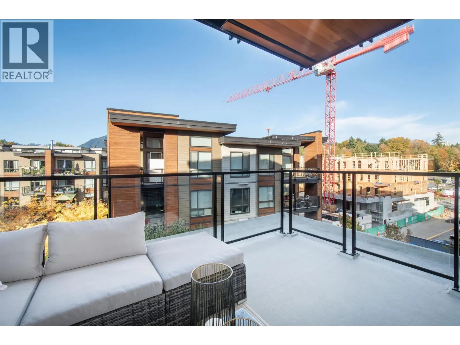 508 719 W 3RD STREET