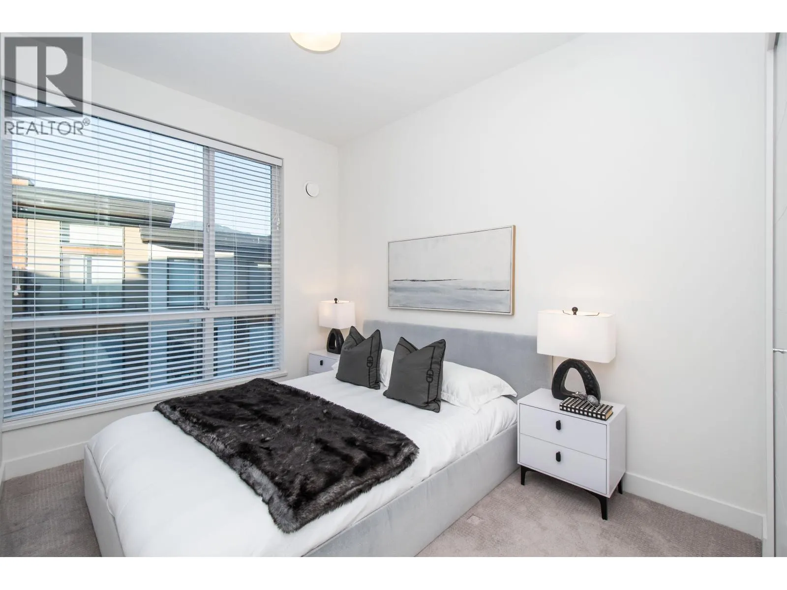 508 719 W 3RD STREET