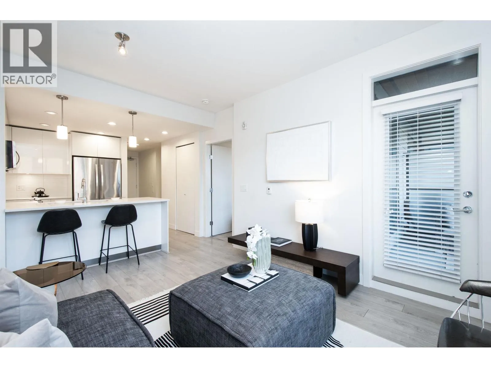 508 719 W 3RD STREET