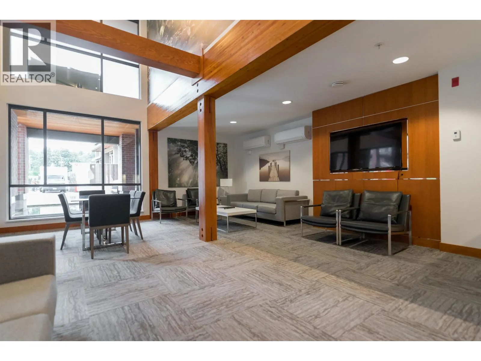 508 719 W 3RD STREET