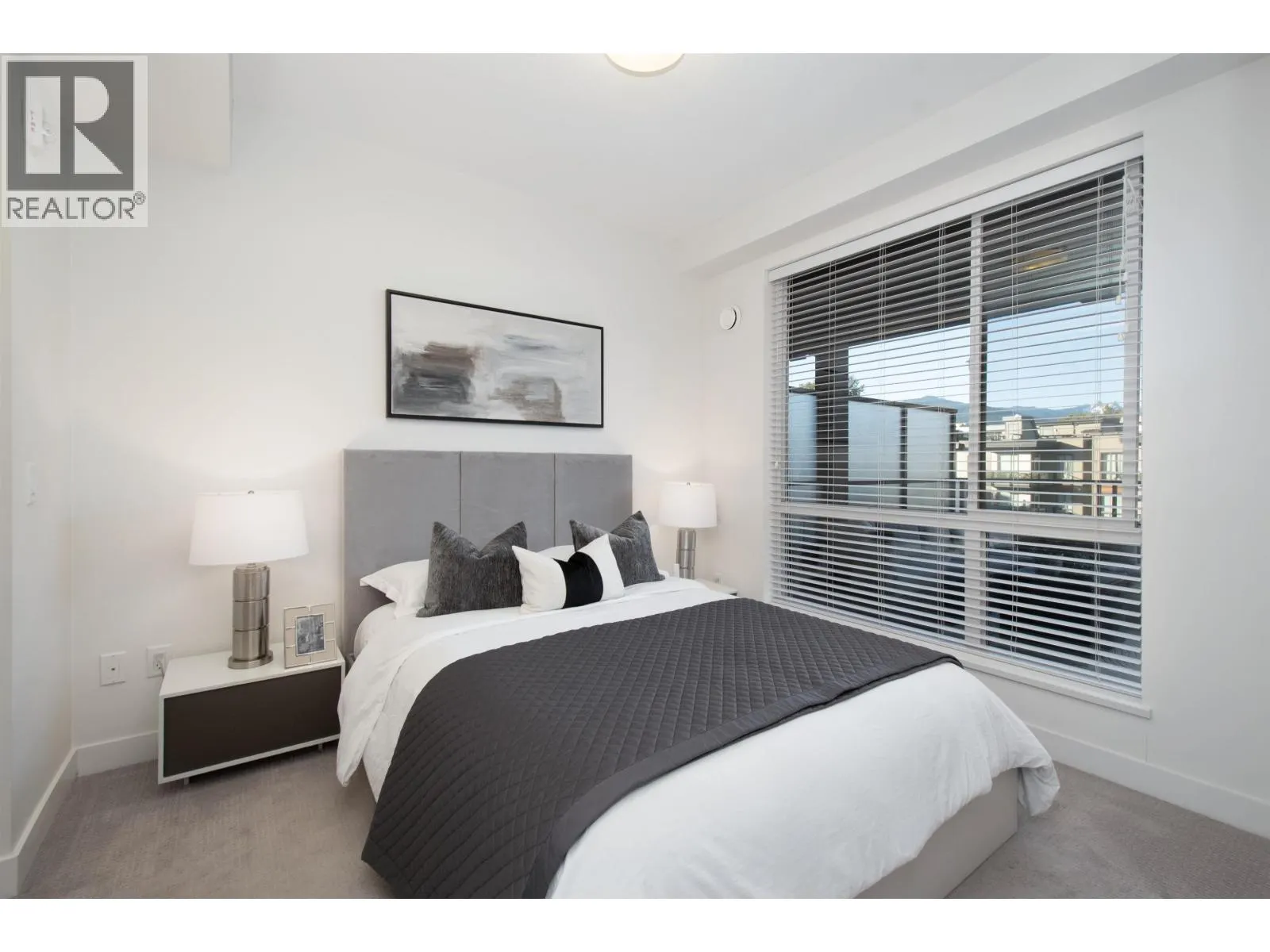 508 719 W 3RD STREET