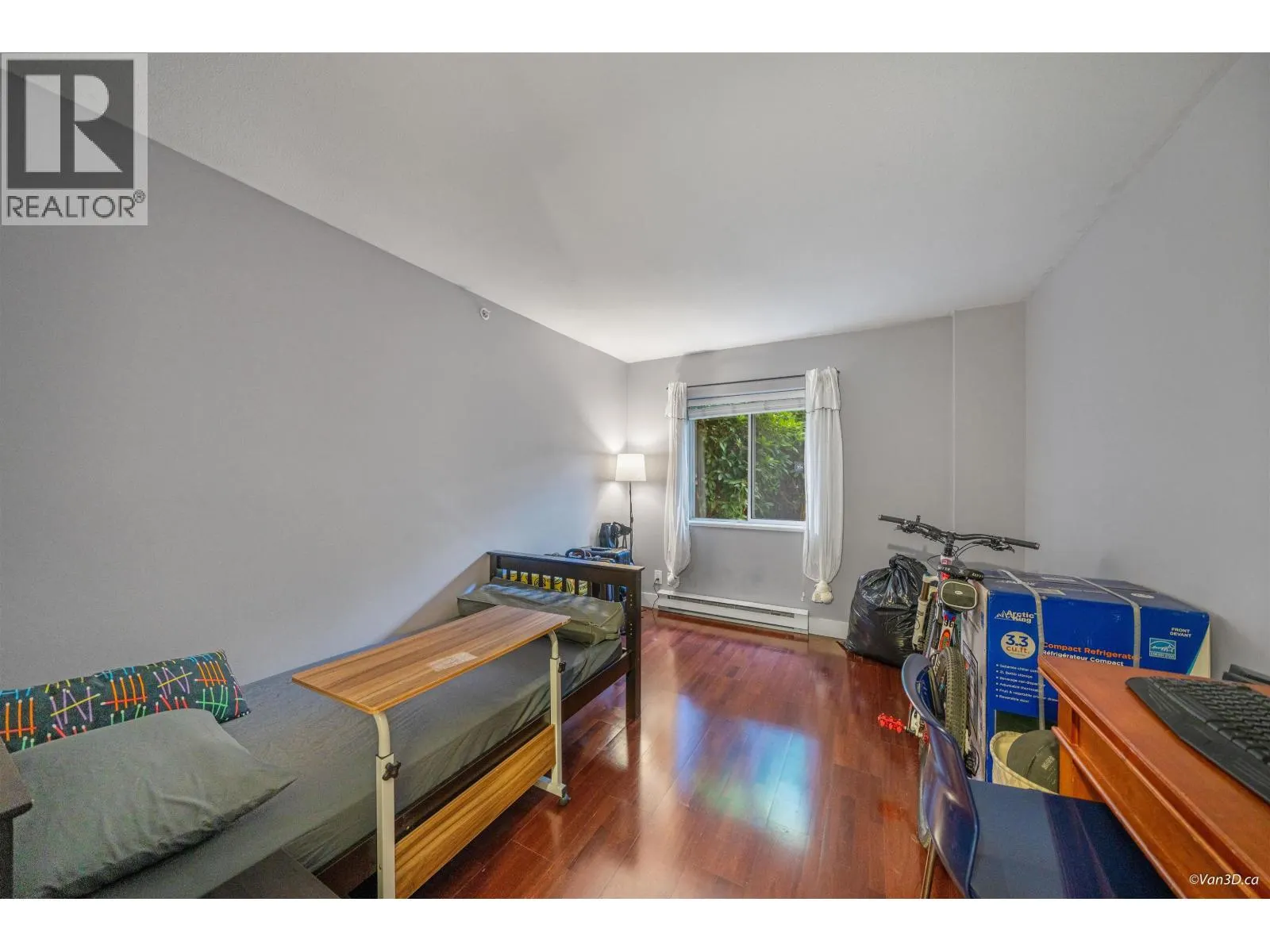 103 3189 CAMOSUN STREET