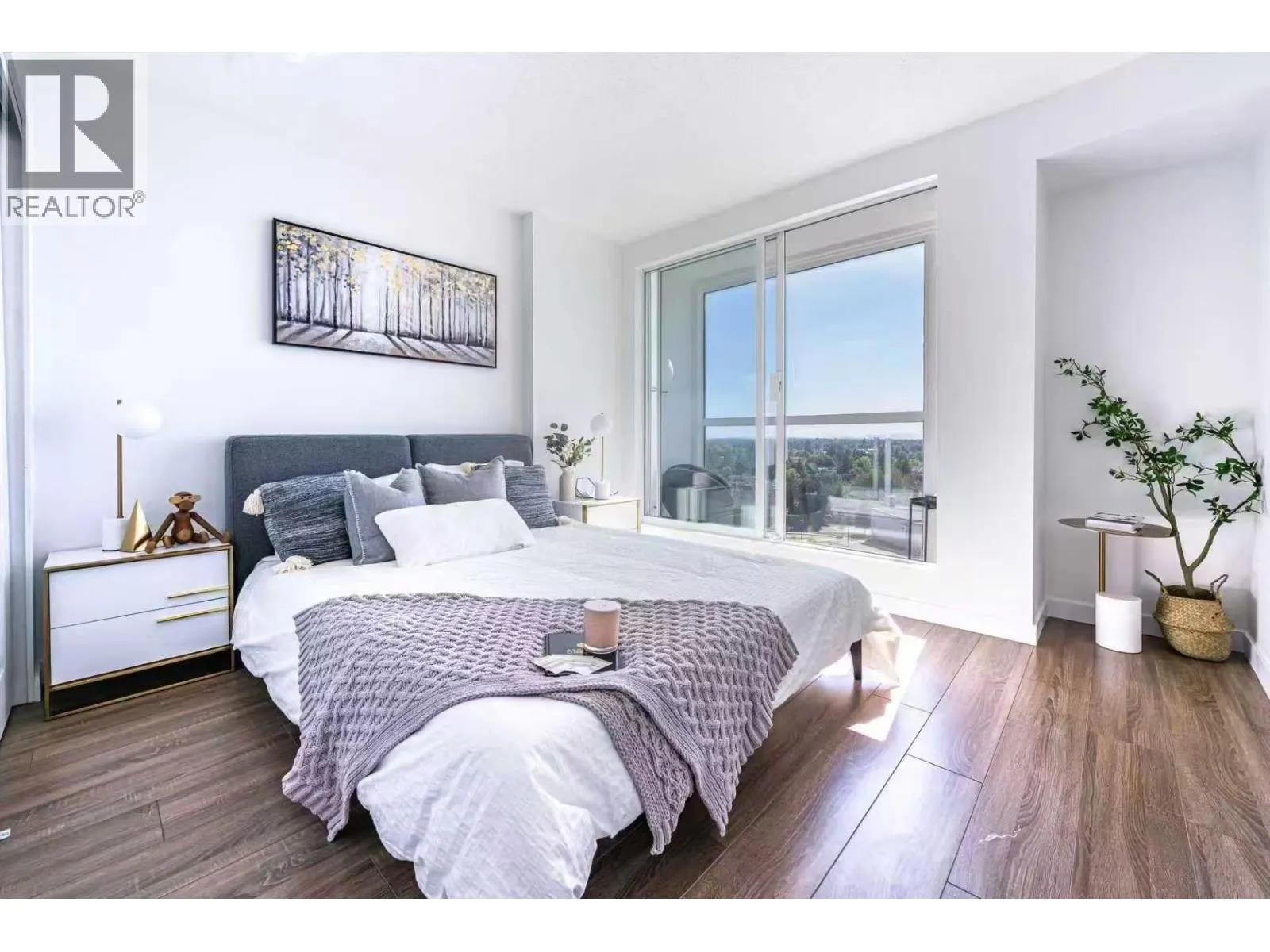 7760 GRANVILLE AVENUE