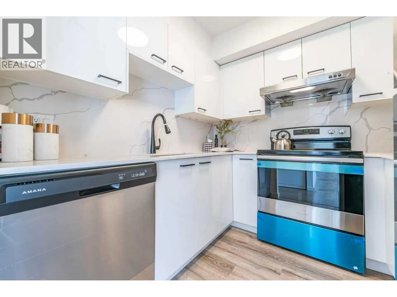 7760 GRANVILLE AVENUE