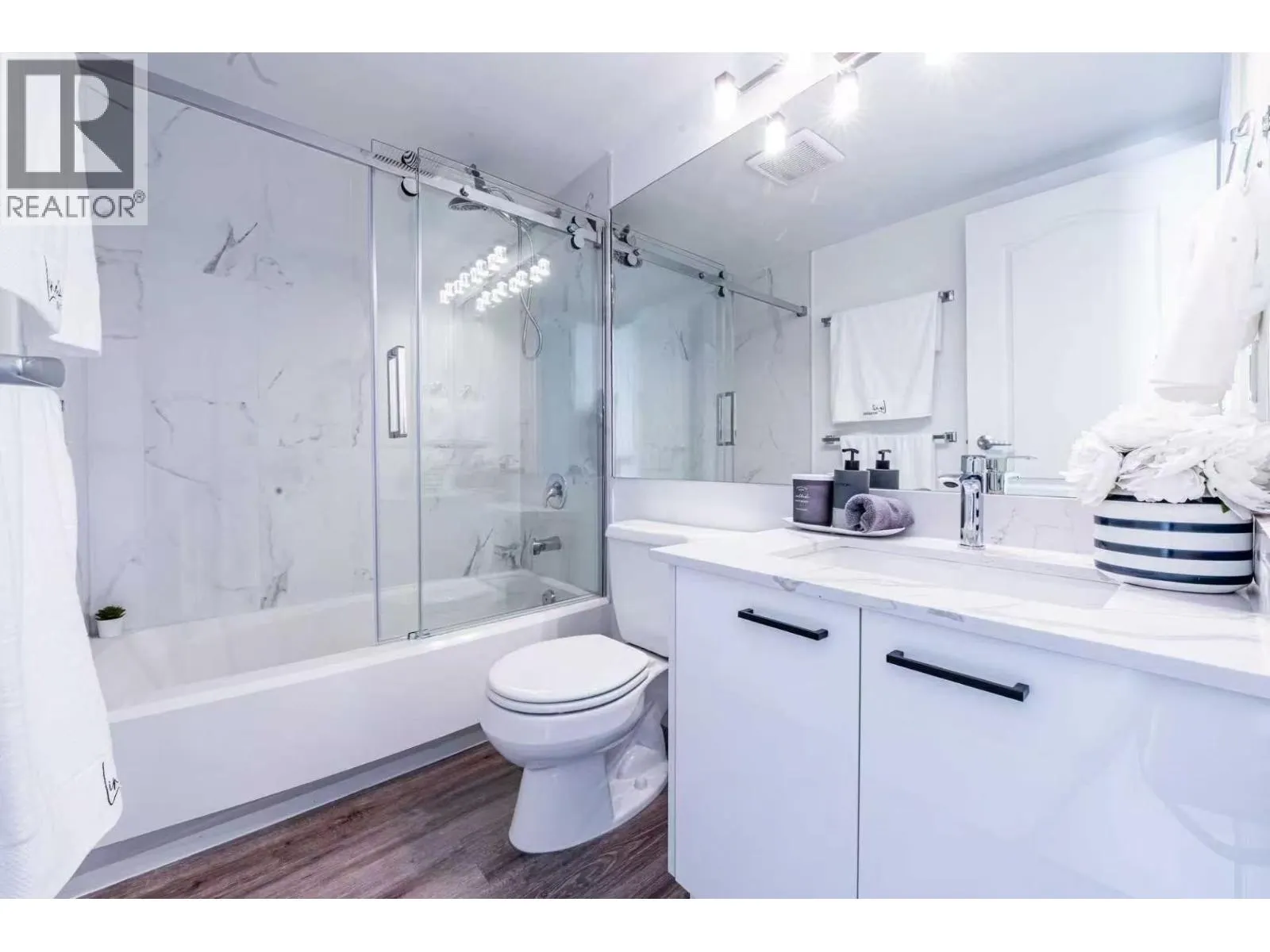 7760 GRANVILLE AVENUE