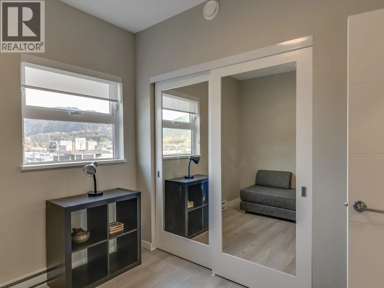 416 38033 SECOND AVENUE