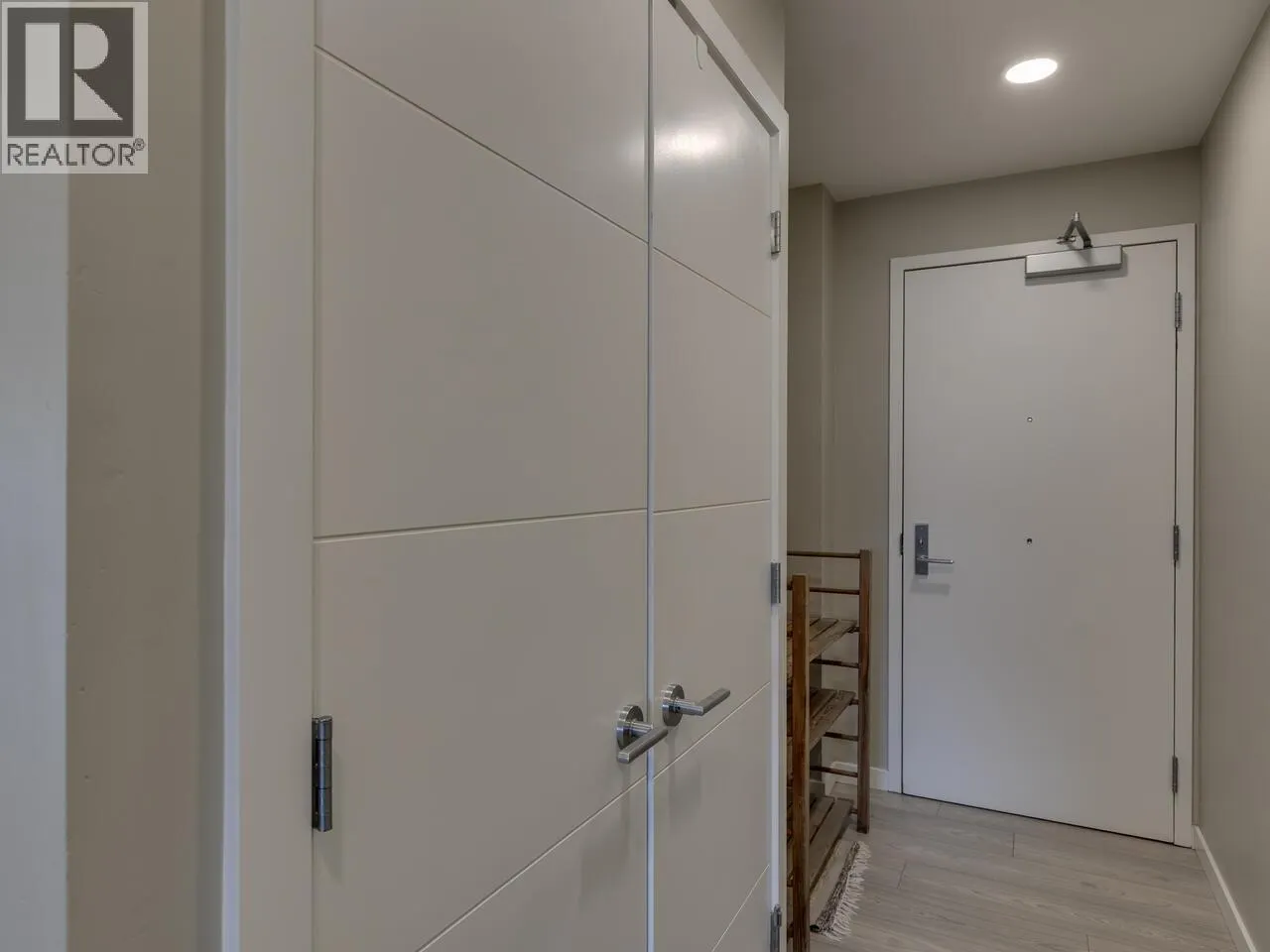 416 38033 SECOND AVENUE