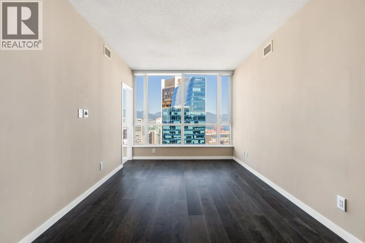 3309 833 SEYMOUR STREET