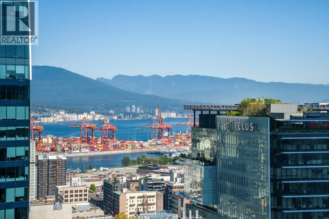 3309 833 SEYMOUR STREET