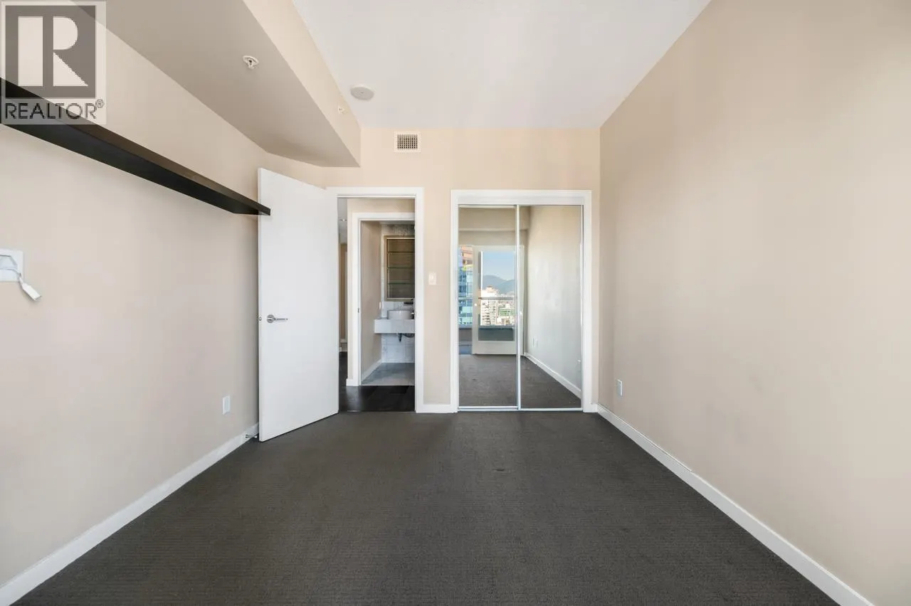 3309 833 SEYMOUR STREET