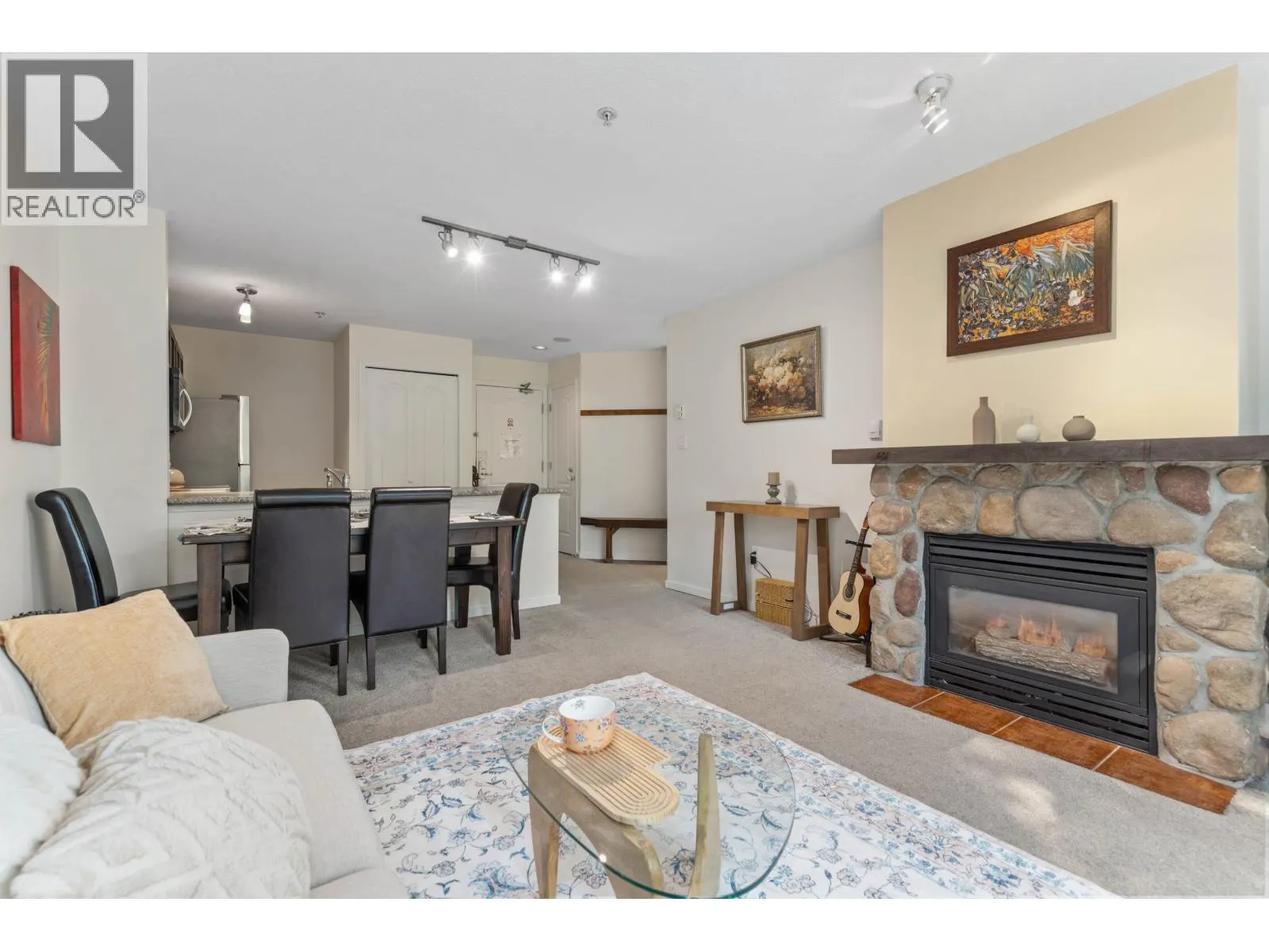 203 4314 MAIN STREET