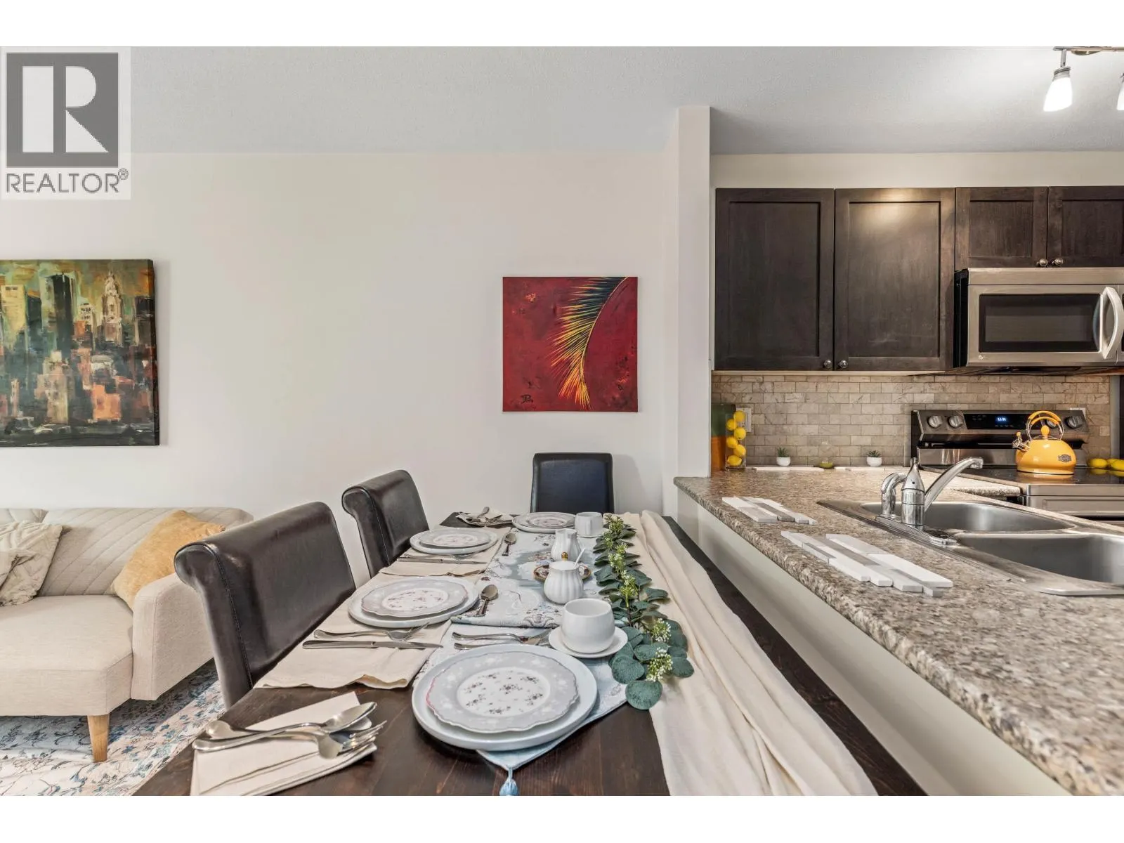 203 4314 MAIN STREET