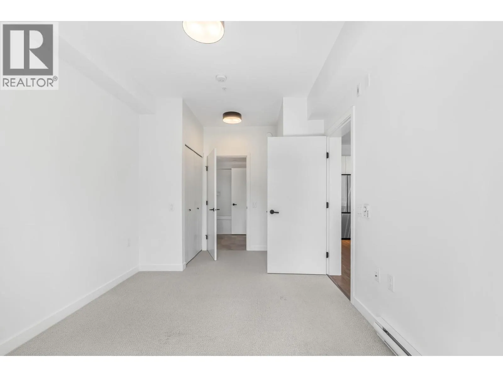 305 3229 ST. JOHNS STREET