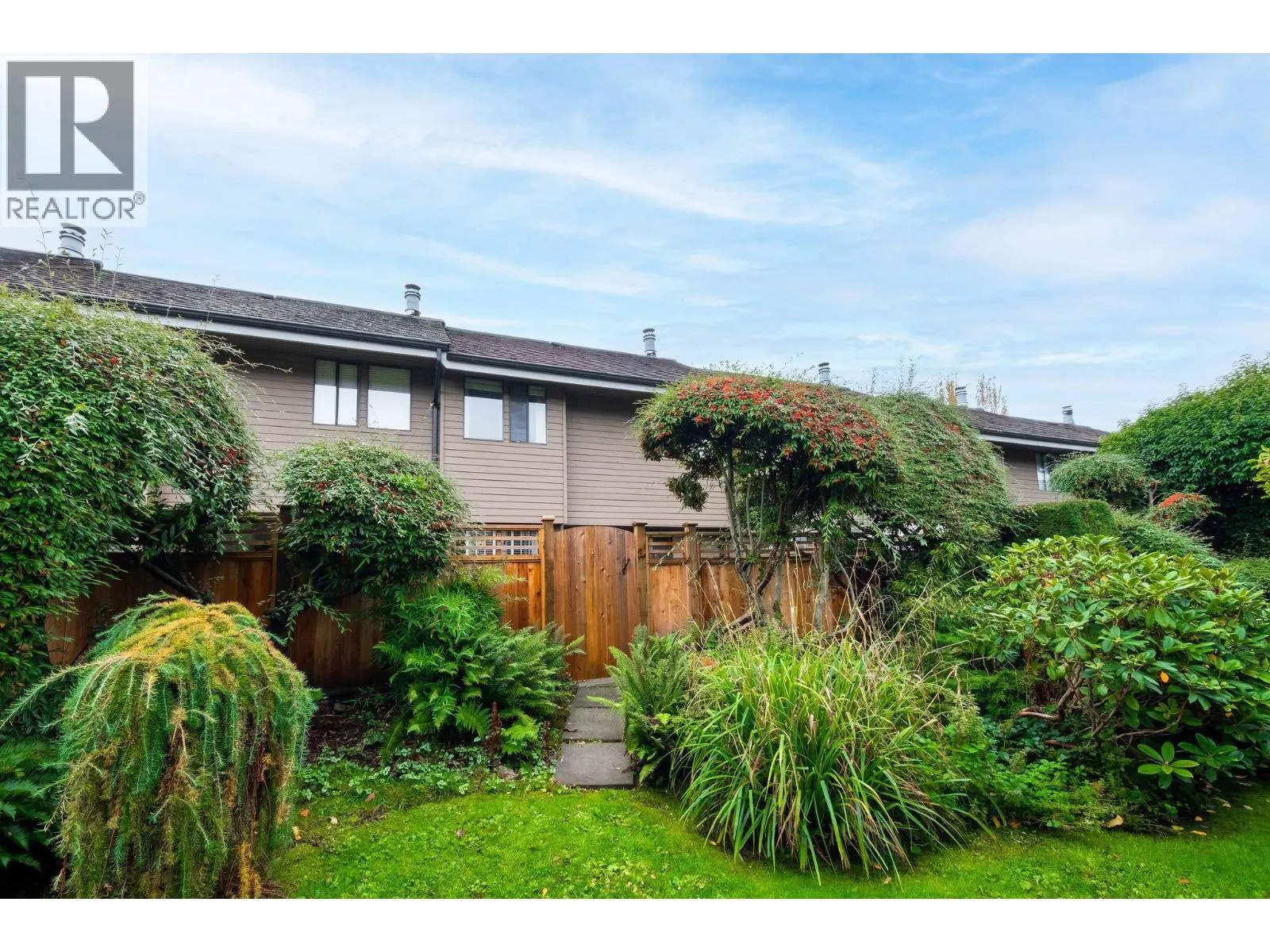 14 251 W 14TH STREET