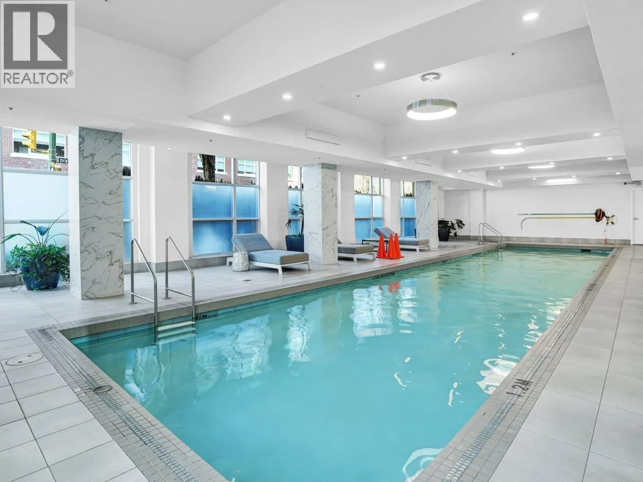 802 1318 HOMER STREET