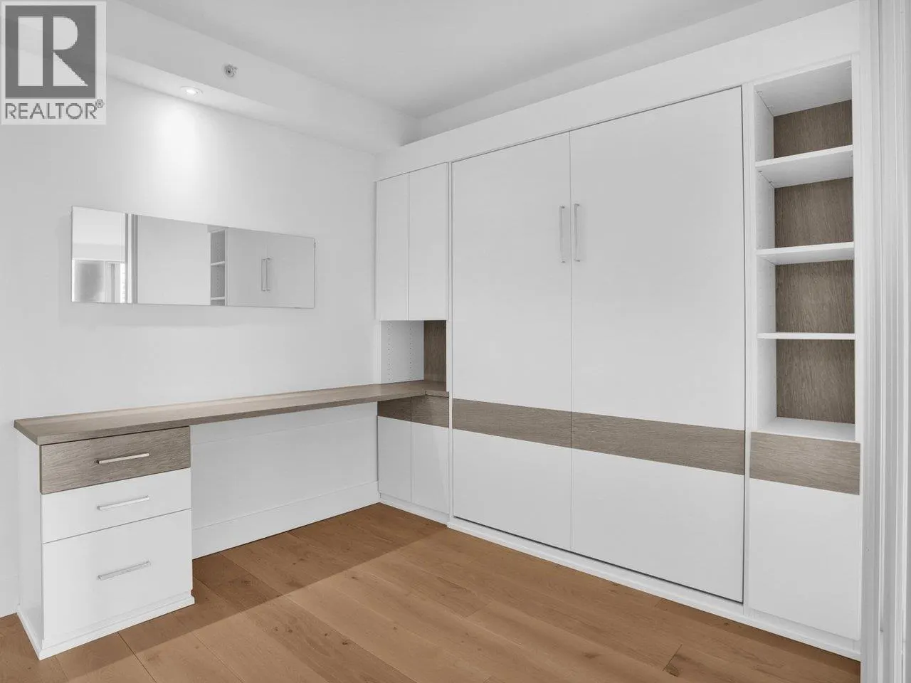 802 1318 HOMER STREET