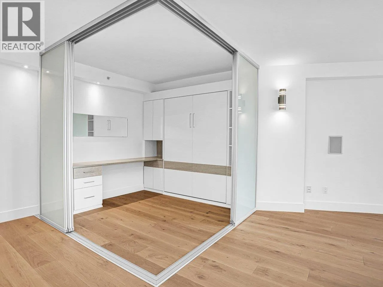 802 1318 HOMER STREET