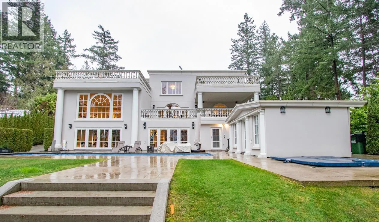 6089 GLENEAGLES DRIVE