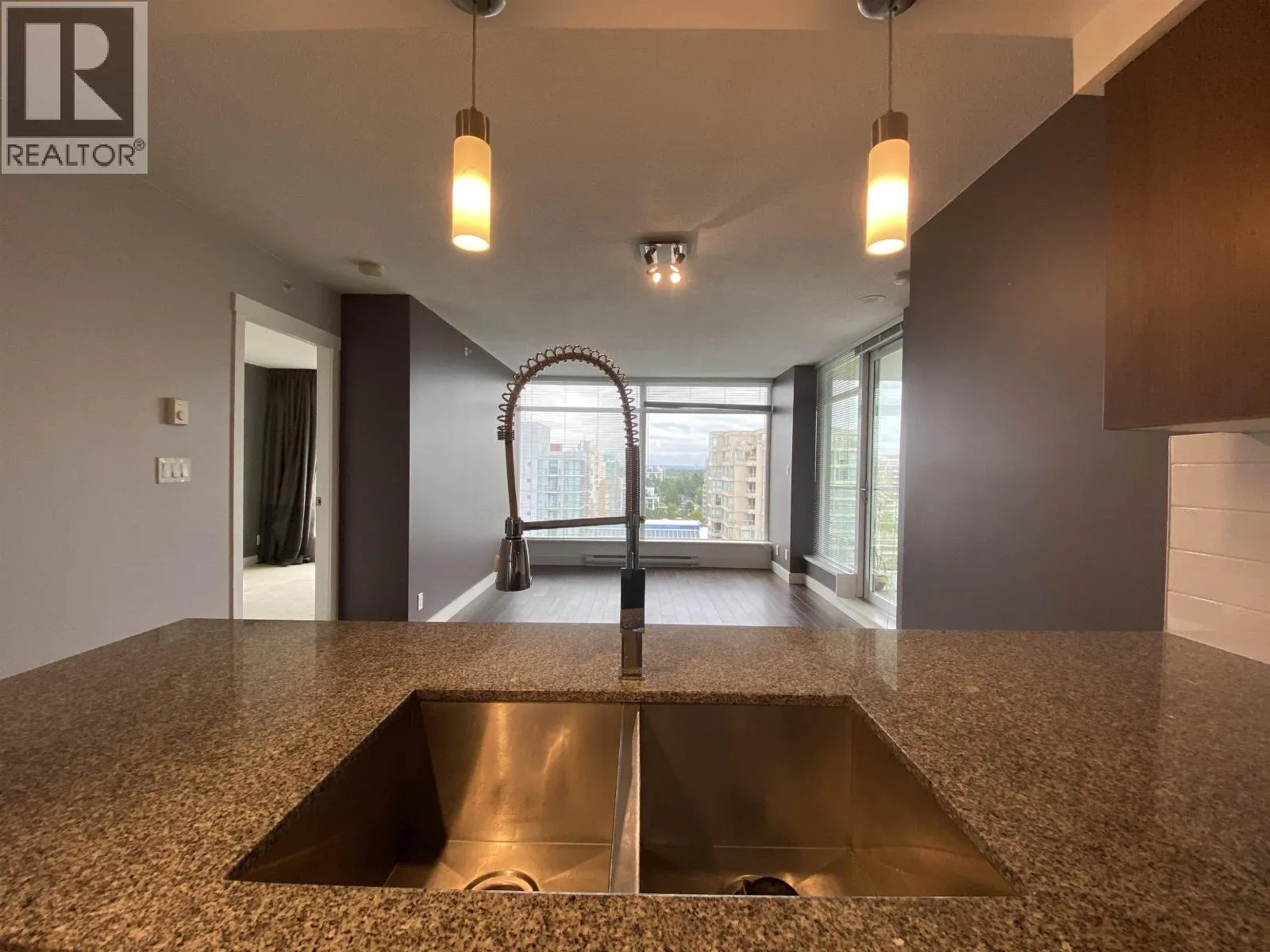 1606 8068 WESTMINSTER