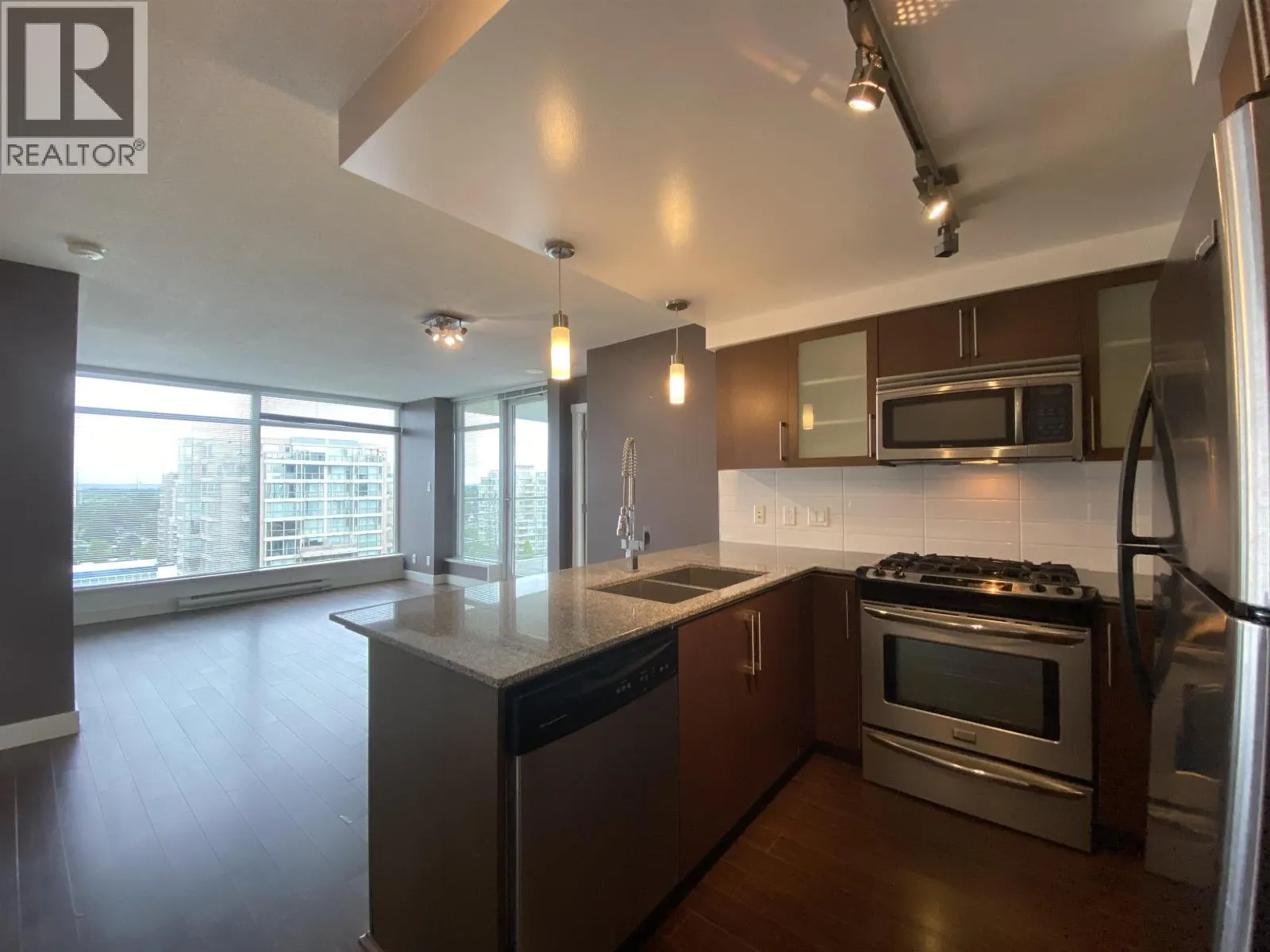 1606 8068 WESTMINSTER