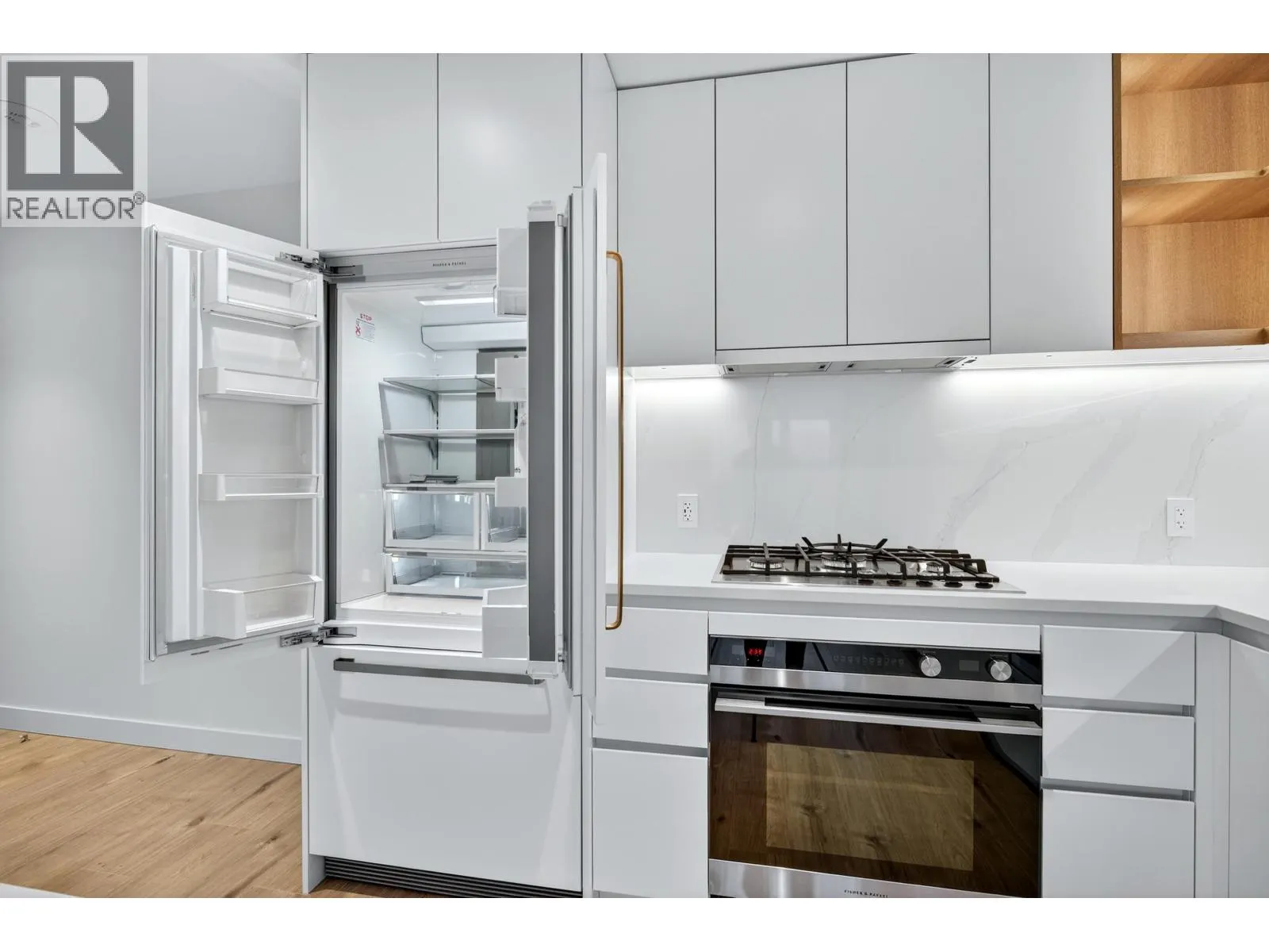 2101 720 FARROW STREET