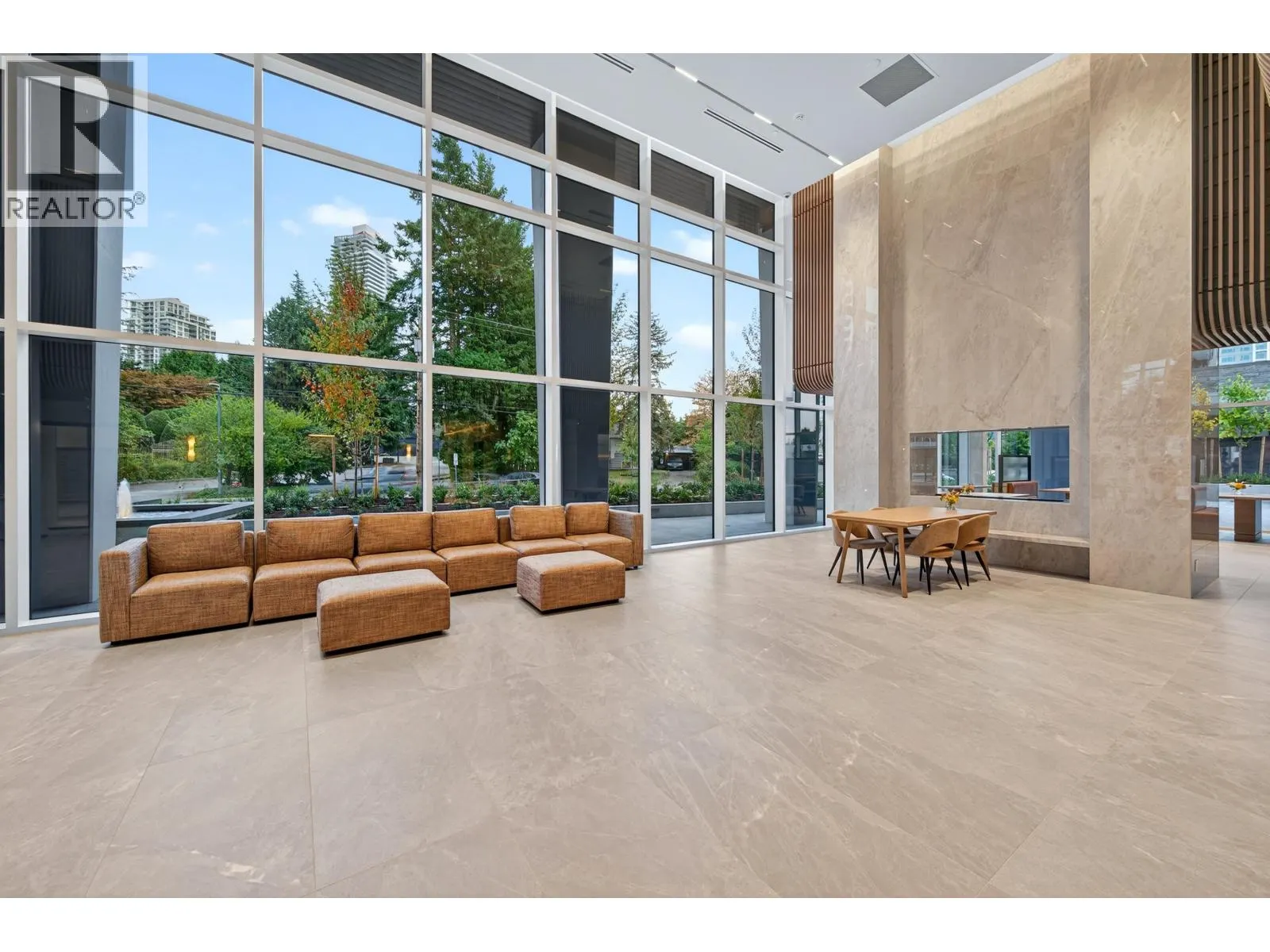 2101 720 FARROW STREET