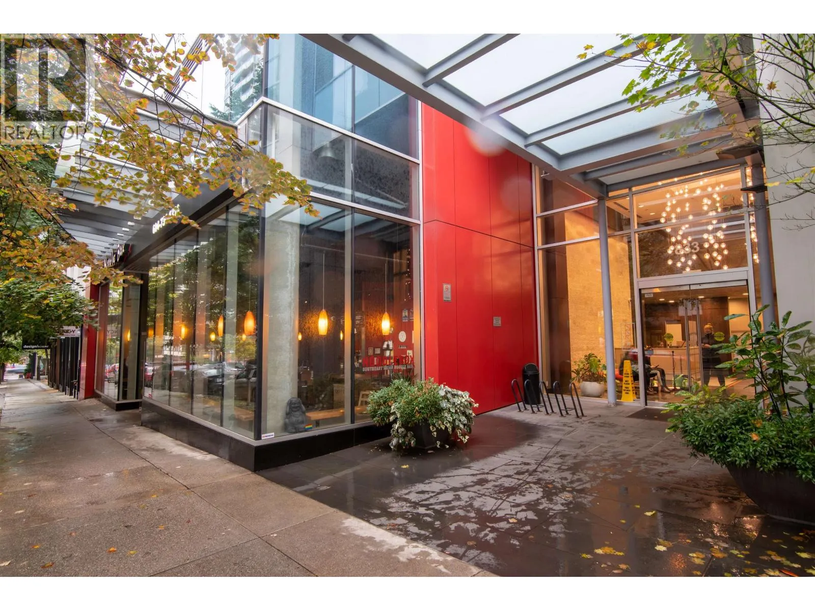 907 833 HOMER STREET