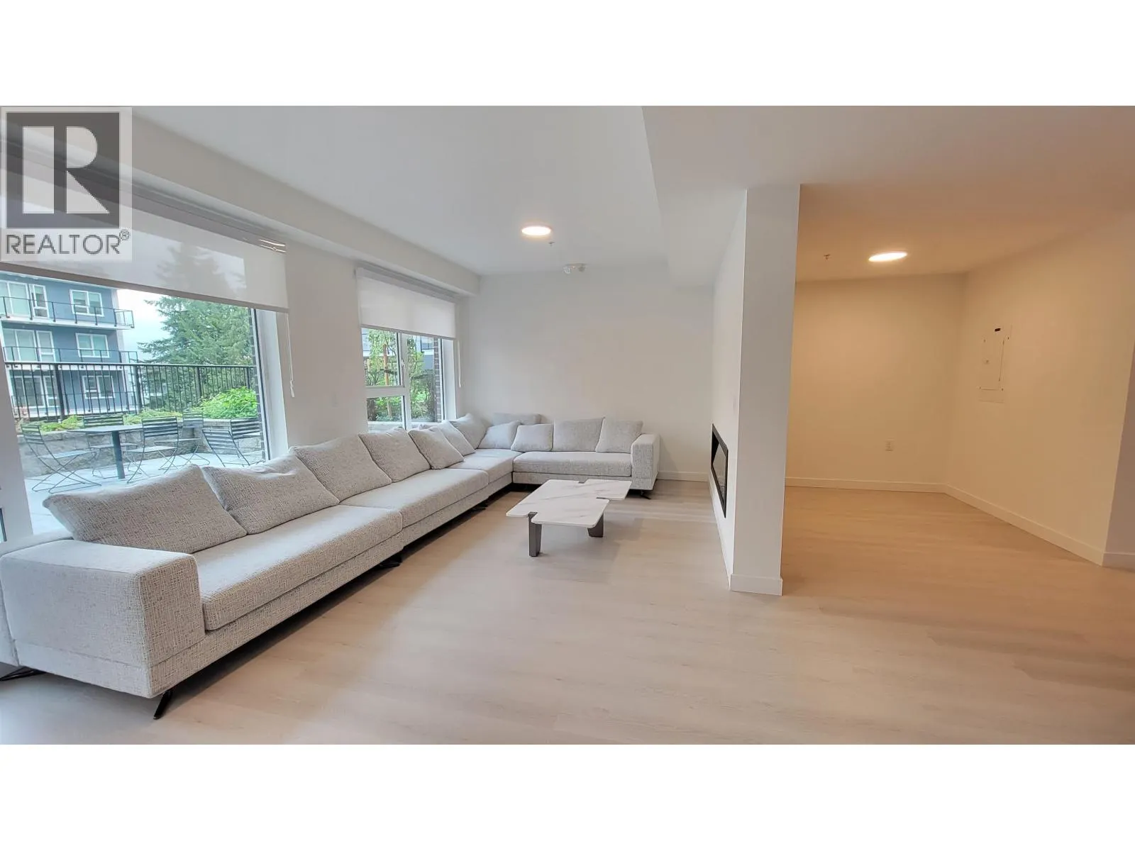 315 2002 GEORGE STREET