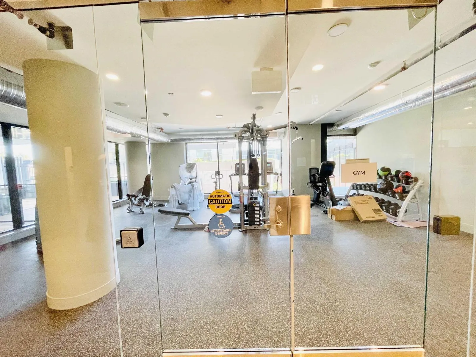 410 1588 JOHNSTON ROAD