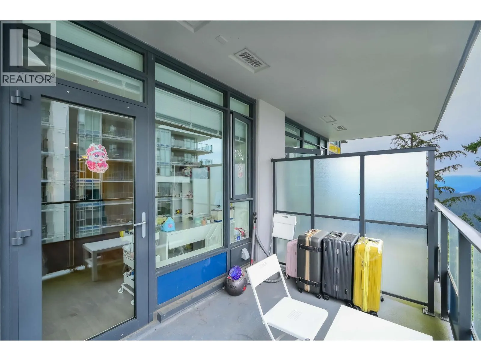 8xx 8850 UNIVERSITY CRESCENT