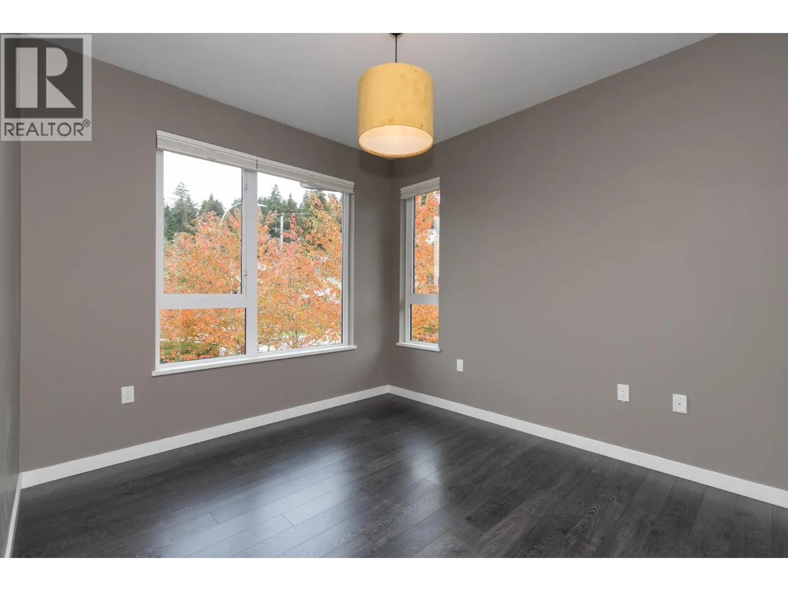 403 3911 CATES LANDING