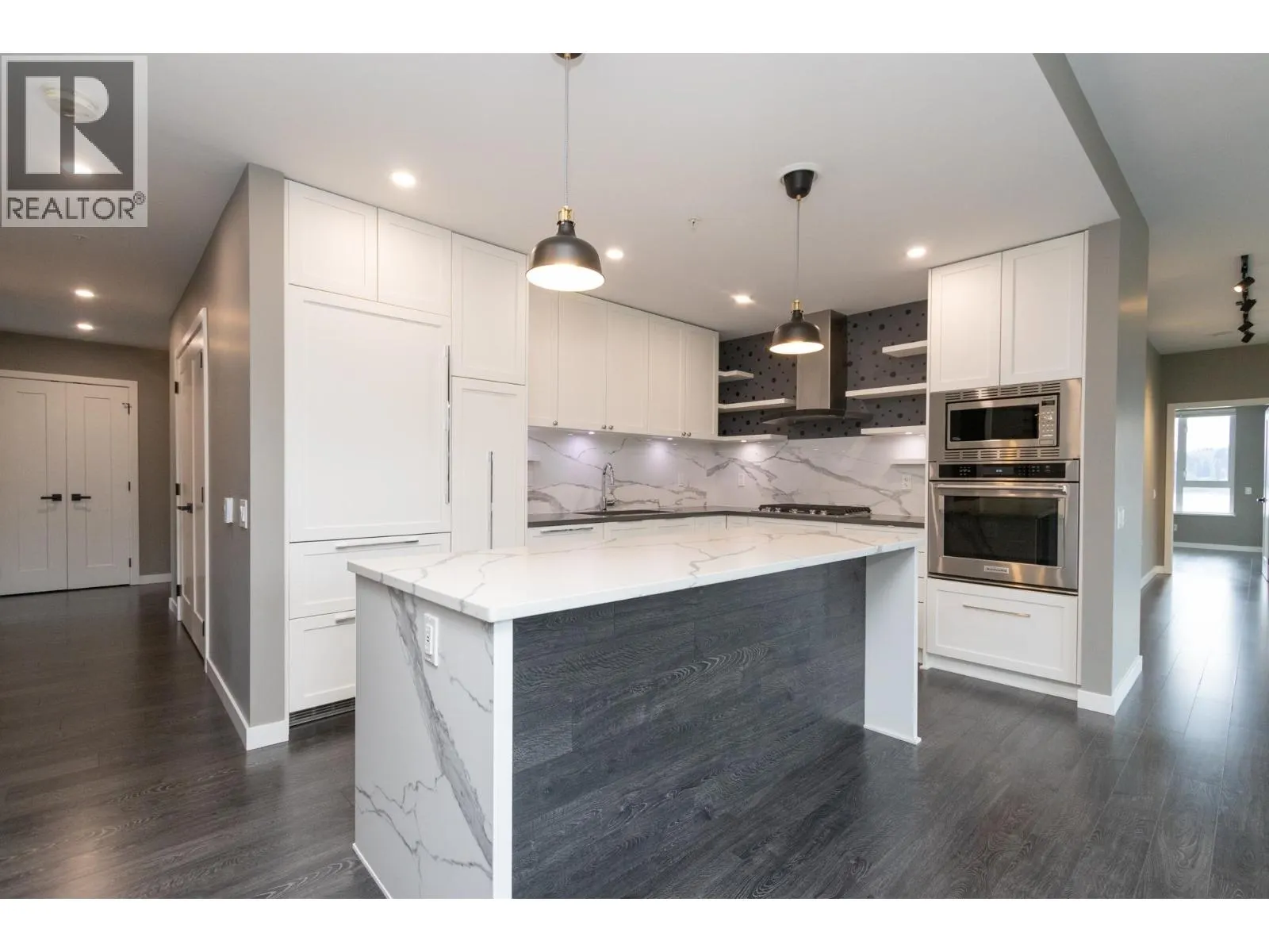 403 3911 CATES LANDING